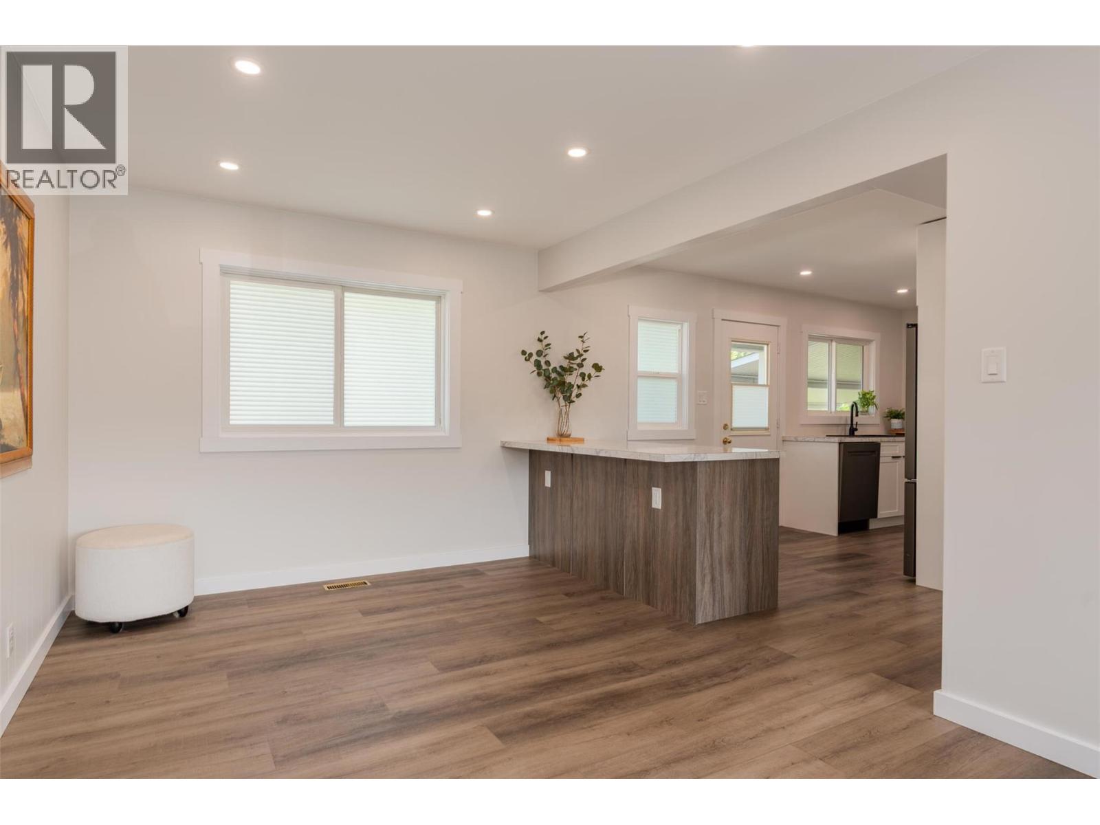 3725 Dogwood Drive, Trail, British Columbia  V1R 2V4 - Photo 13 - 10357865