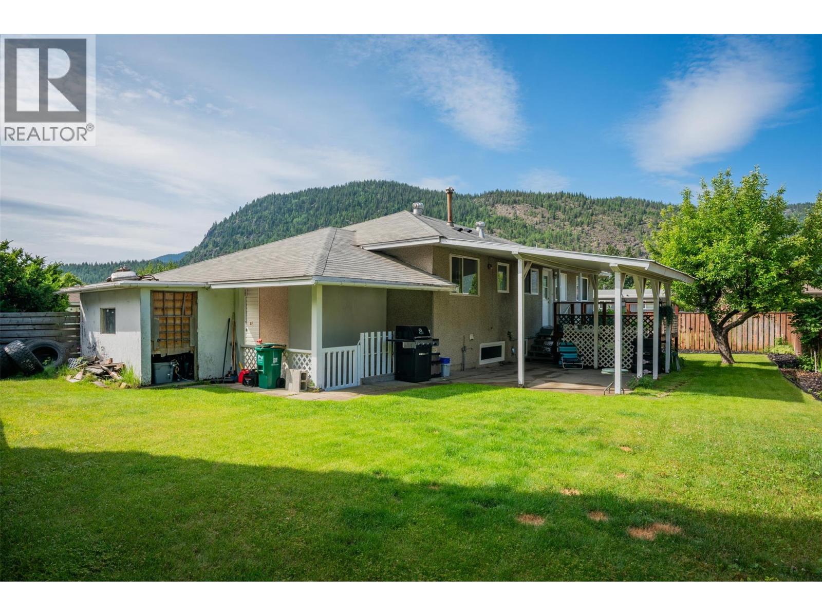 3725 Dogwood Drive, Trail, British Columbia  V1R 2V4 - Photo 40 - 10357865