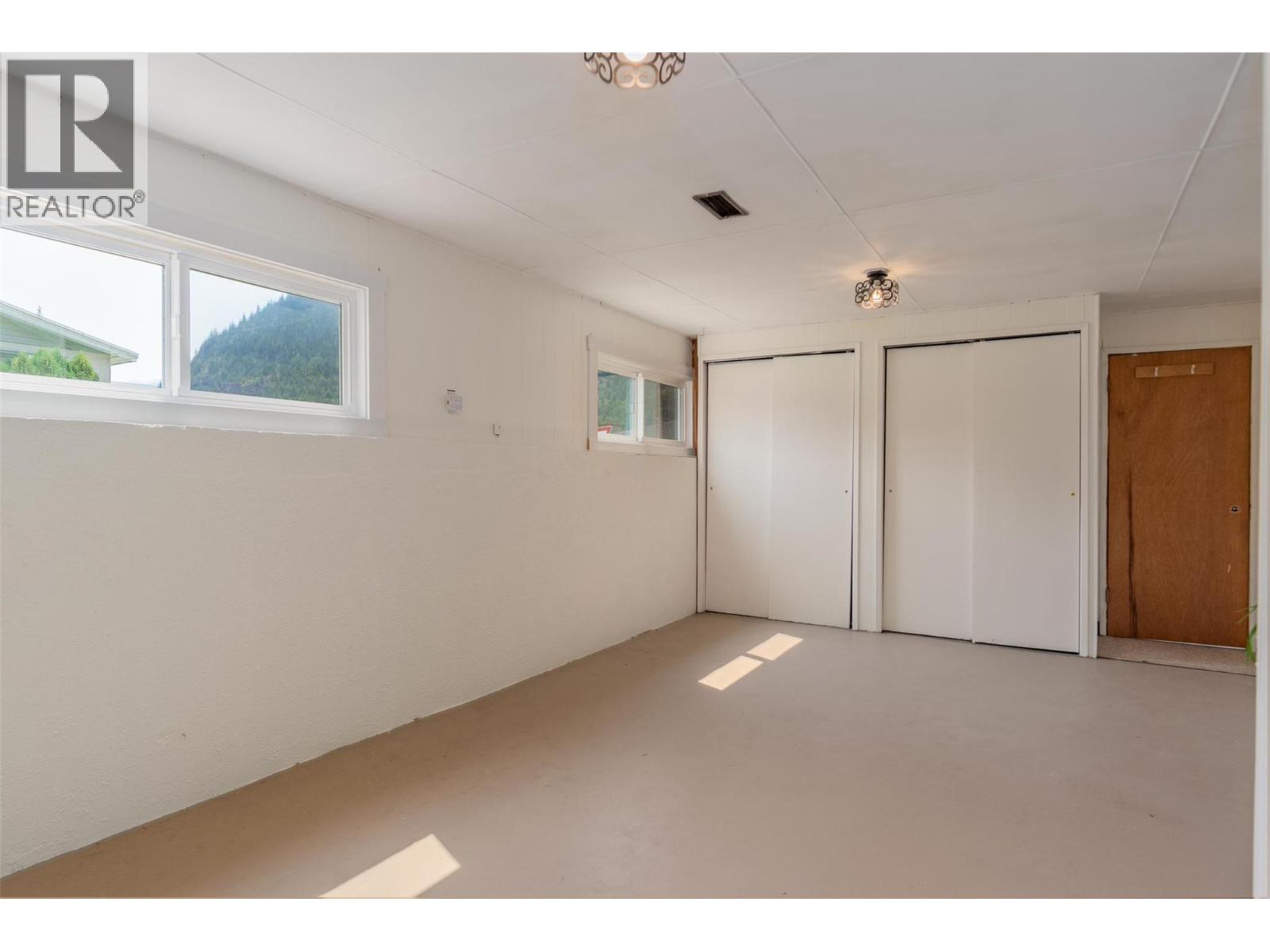 3725 Dogwood Drive, Trail, British Columbia  V1R 2V4 - Photo 30 - 10357865