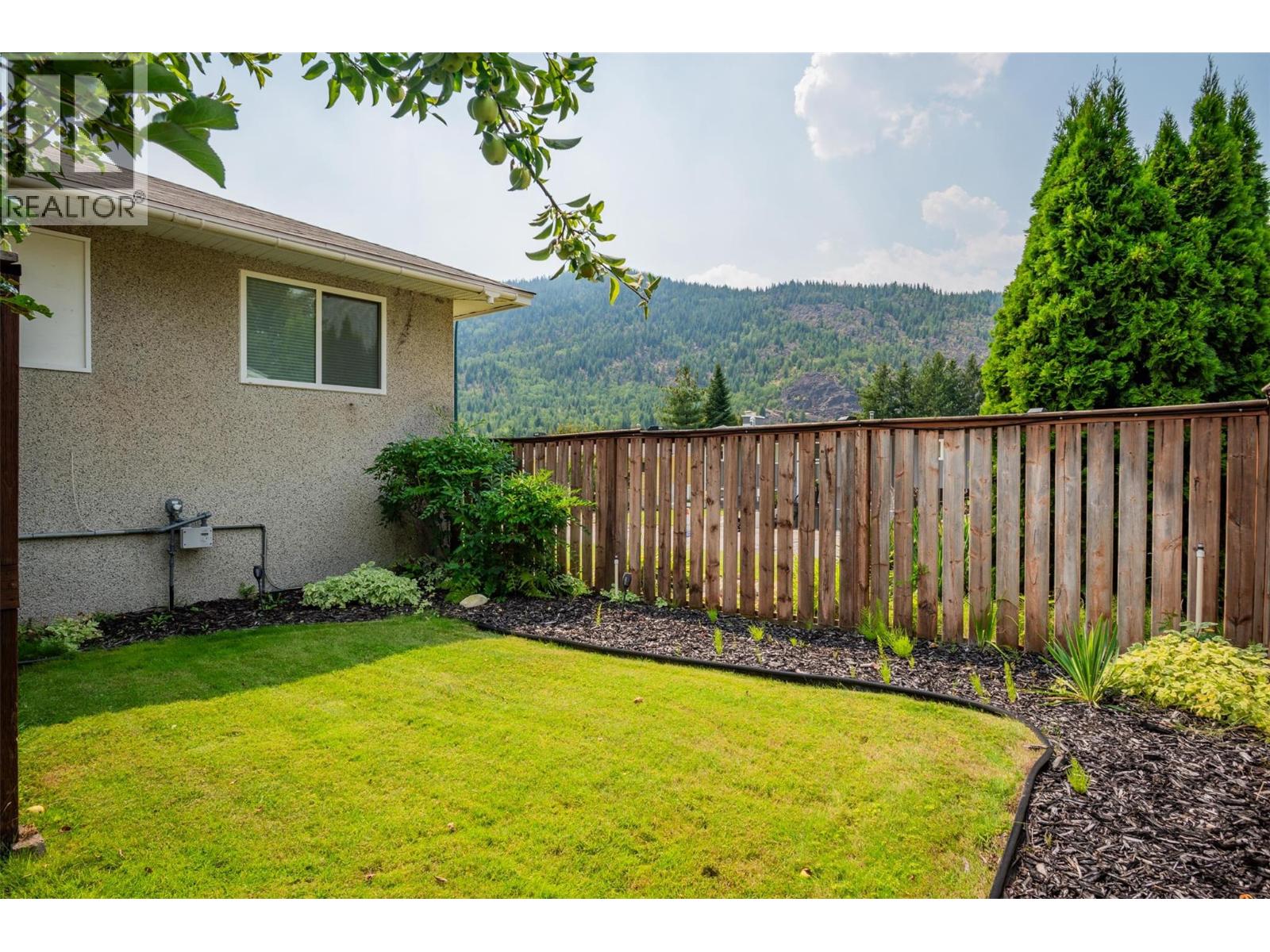 3725 Dogwood Drive, Trail, British Columbia  V1R 2V4 - Photo 37 - 10357865