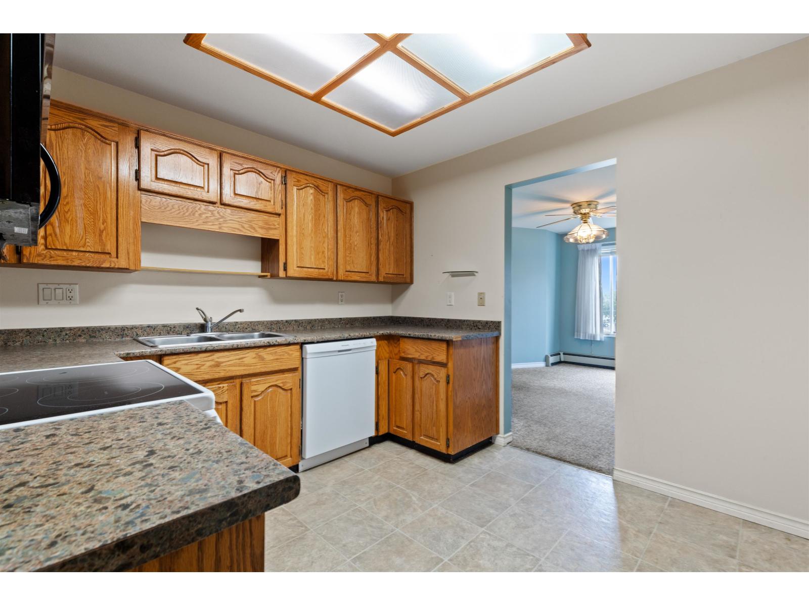306 32823 Landeau Place, Abbotsford, British Columbia  V2S 6S6 - Photo 19 - R3048181