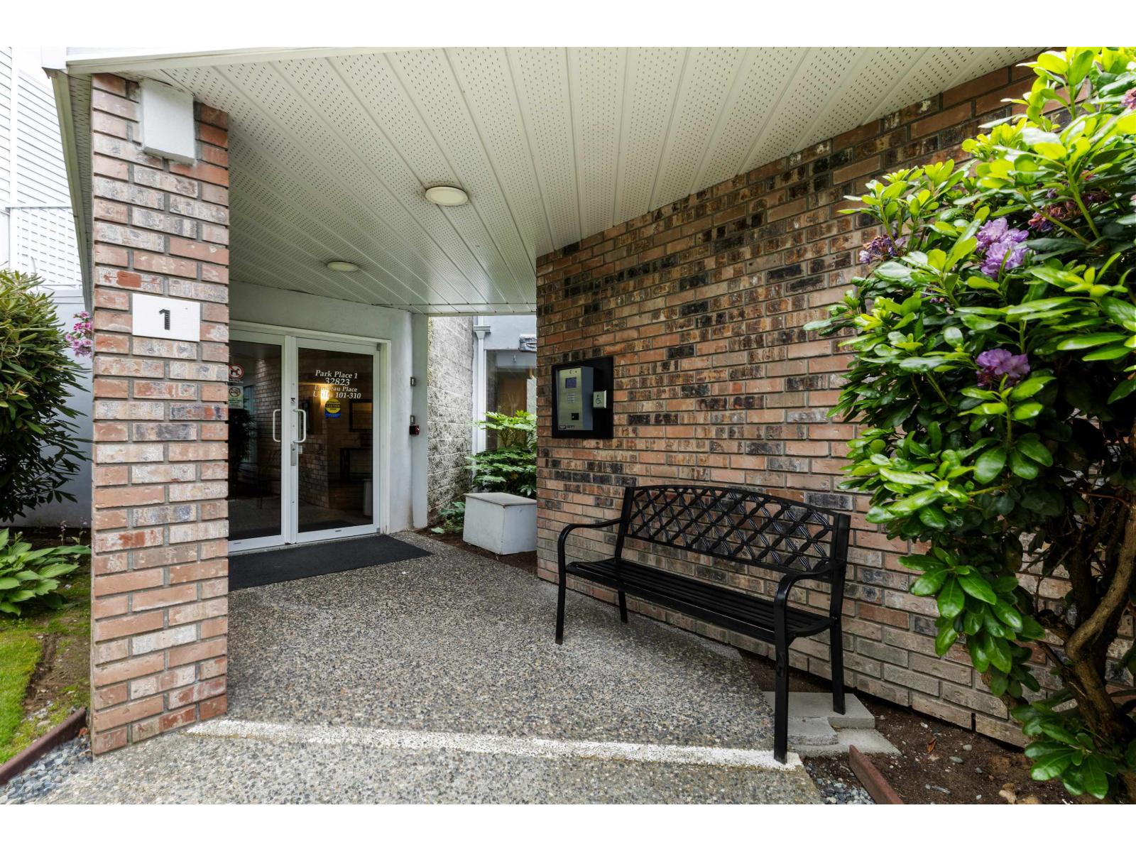 306 32823 Landeau Place, Abbotsford, British Columbia  V2S 6S6 - Photo 29 - R3048181
