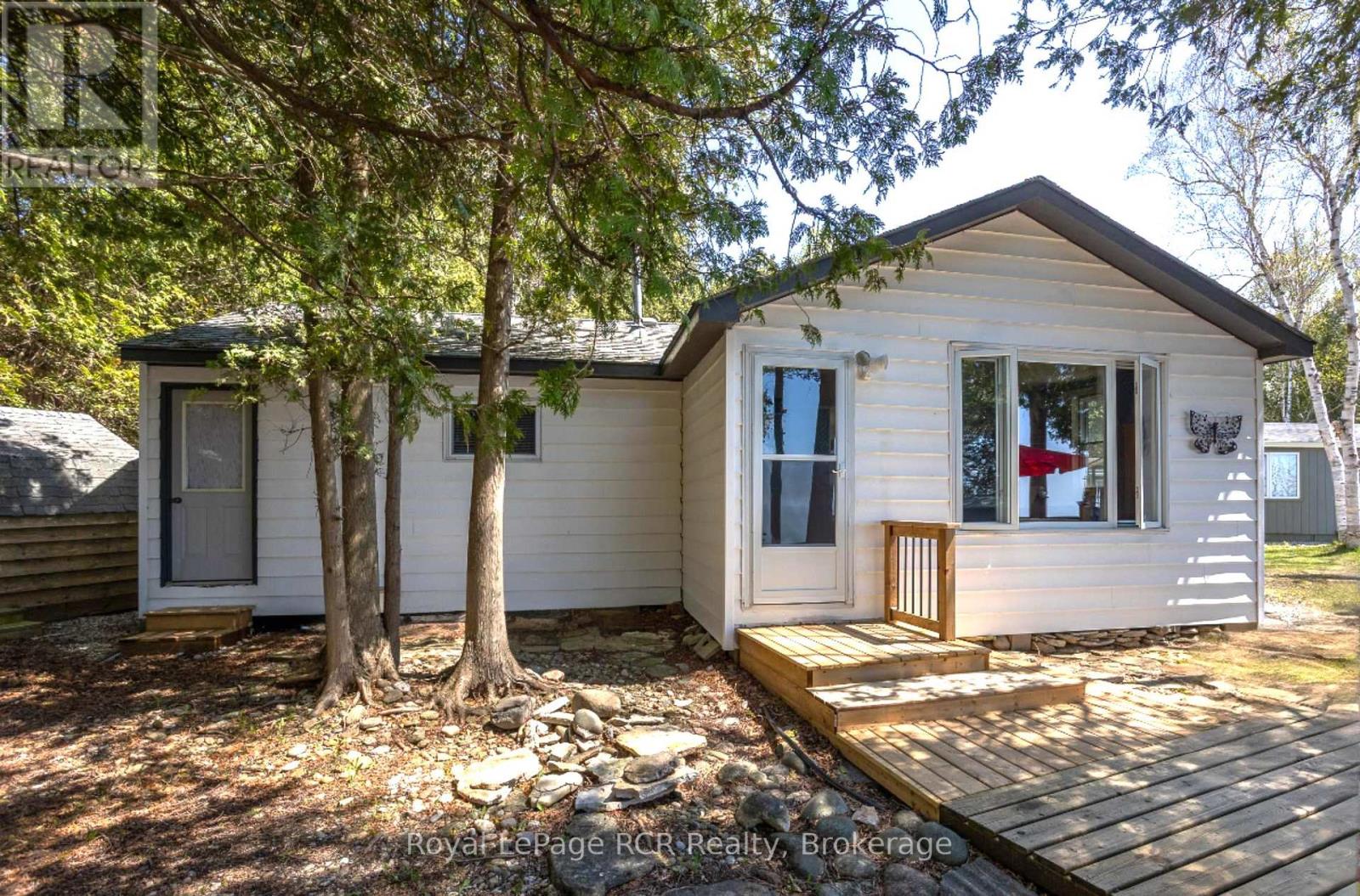 917 Bruce Road #13 Road, Native Leased Lands, Ontario  N0H 2L0 - Photo 2 - X12146176
