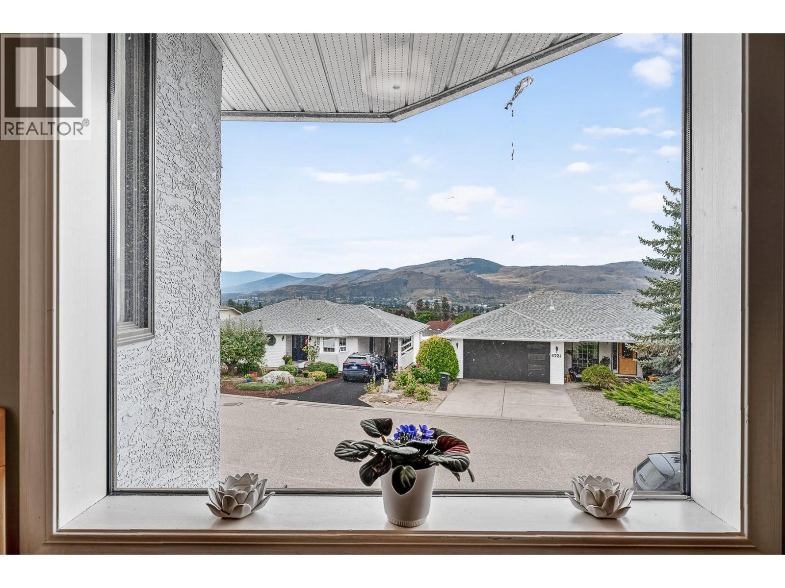 4221 Wellington Drive, Vernon, British Columbia  V1T 9H7 - Photo 11 - 10363067