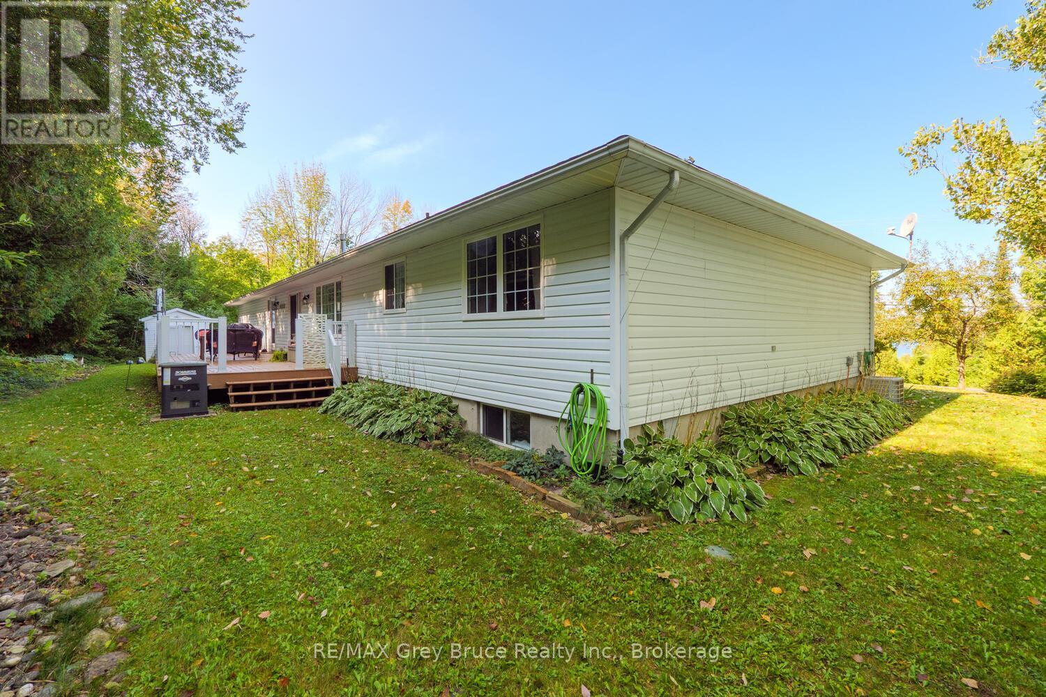 501204 Grey 1 Road, Georgian Bluffs, Ontario  N0H 2T0 - Photo 40 - X12409600
