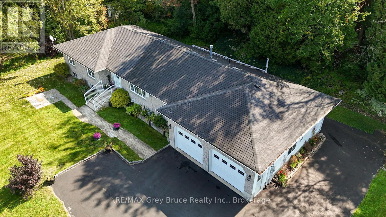501204 Grey 1 Road, Georgian Bluffs, Ontario  N0H 2T0 - Photo 44 - X12409600