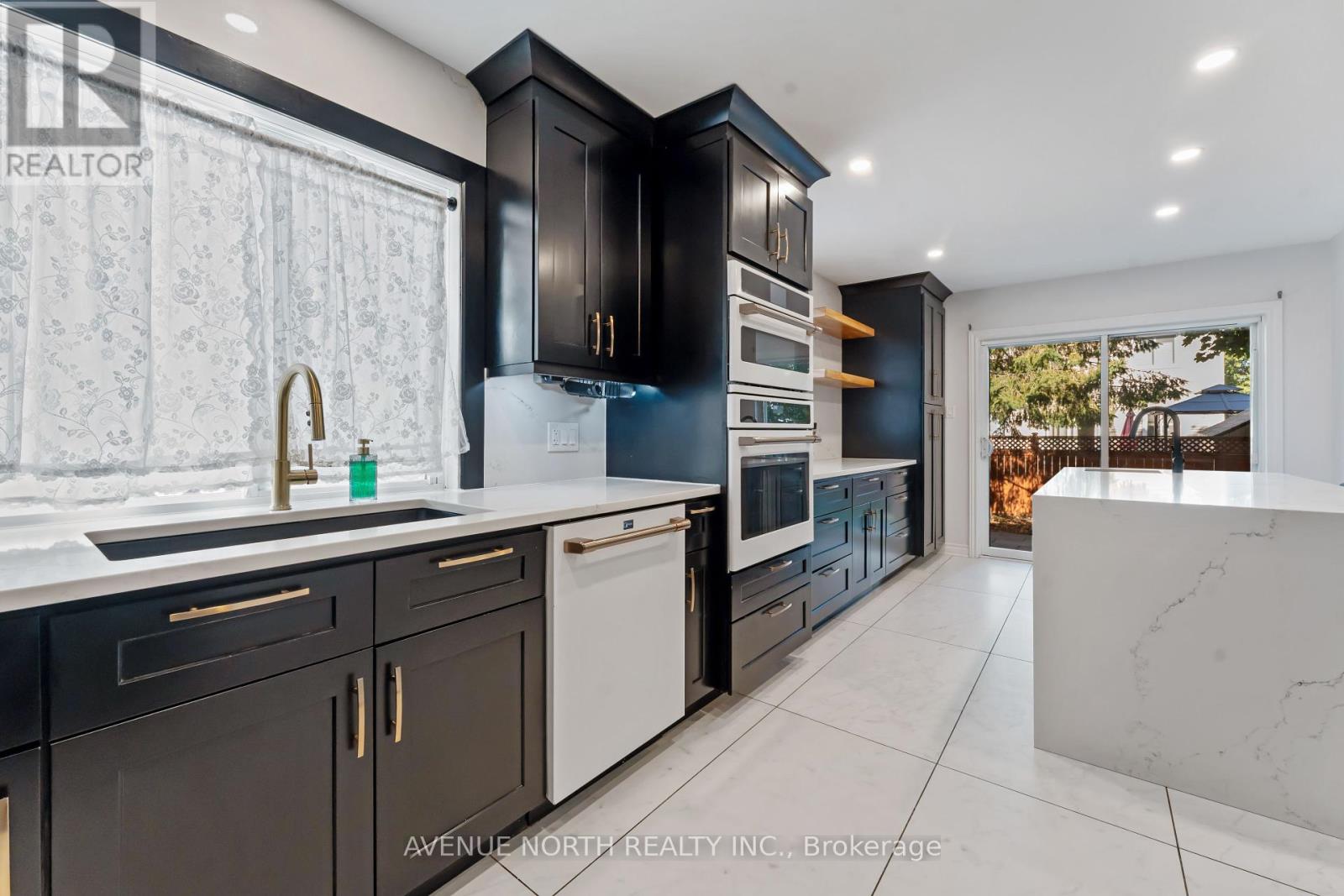 33 Sarrazin Way, Ottawa, Ontario  K2J 4A5 - Photo 12 - X12409609