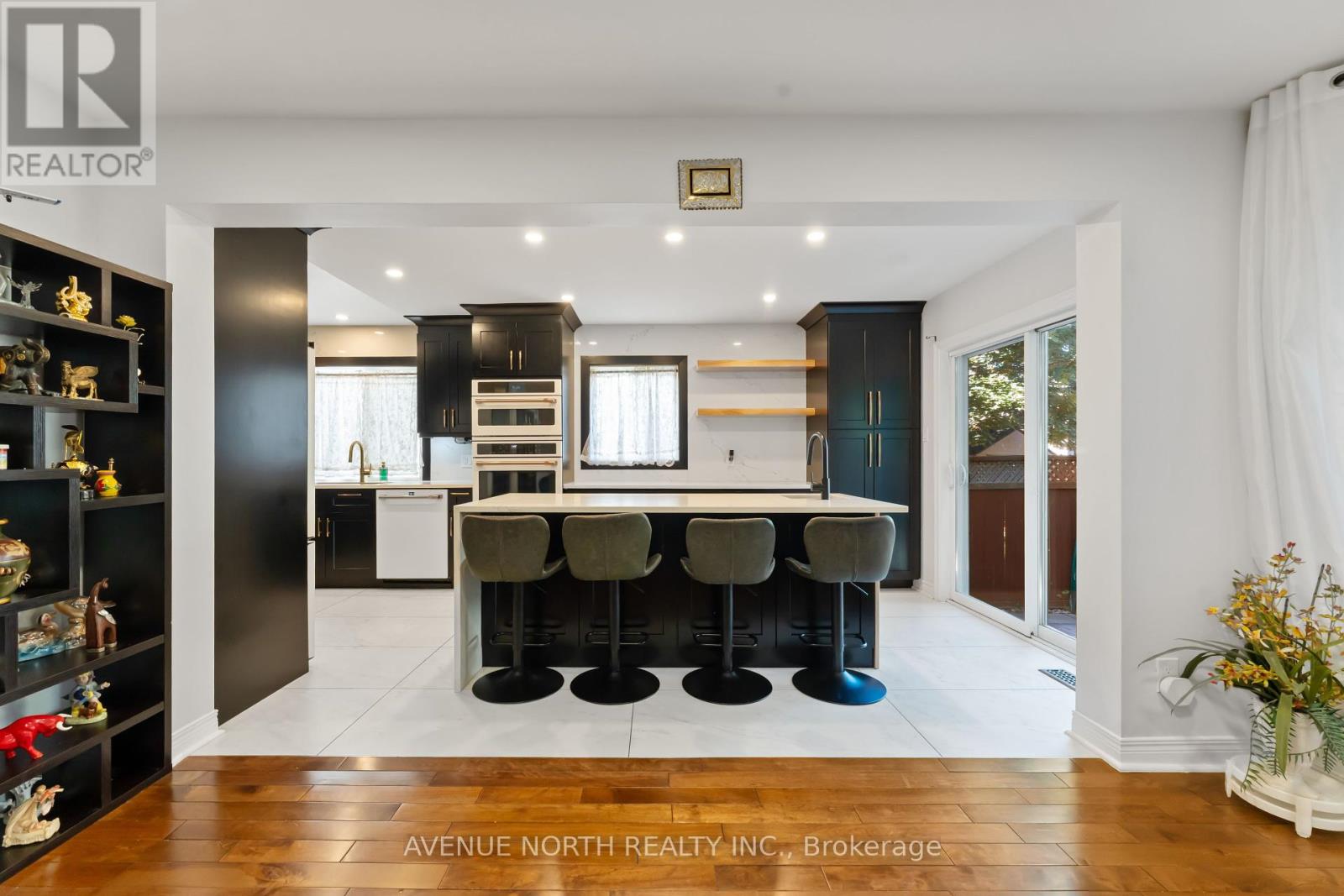 33 Sarrazin Way, Ottawa, Ontario  K2J 4A5 - Photo 8 - X12409609