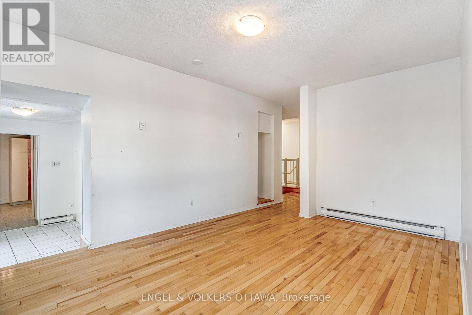 467 Edgeworth Avenue, Ottawa, Ontario  K2B 5L2 - Photo 11 - X12409612