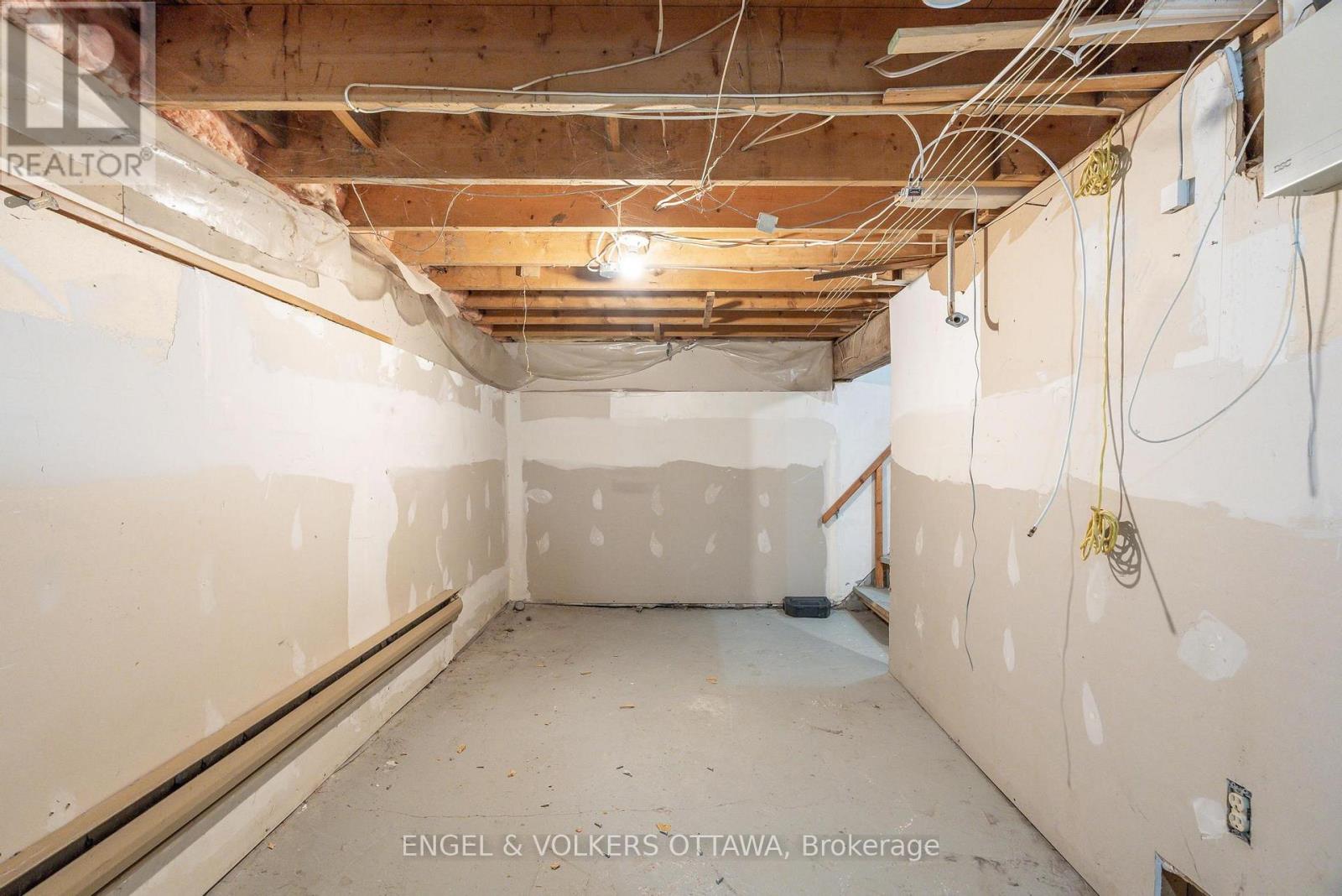 467 Edgeworth Avenue, Ottawa, Ontario  K2B 5L2 - Photo 27 - X12409612