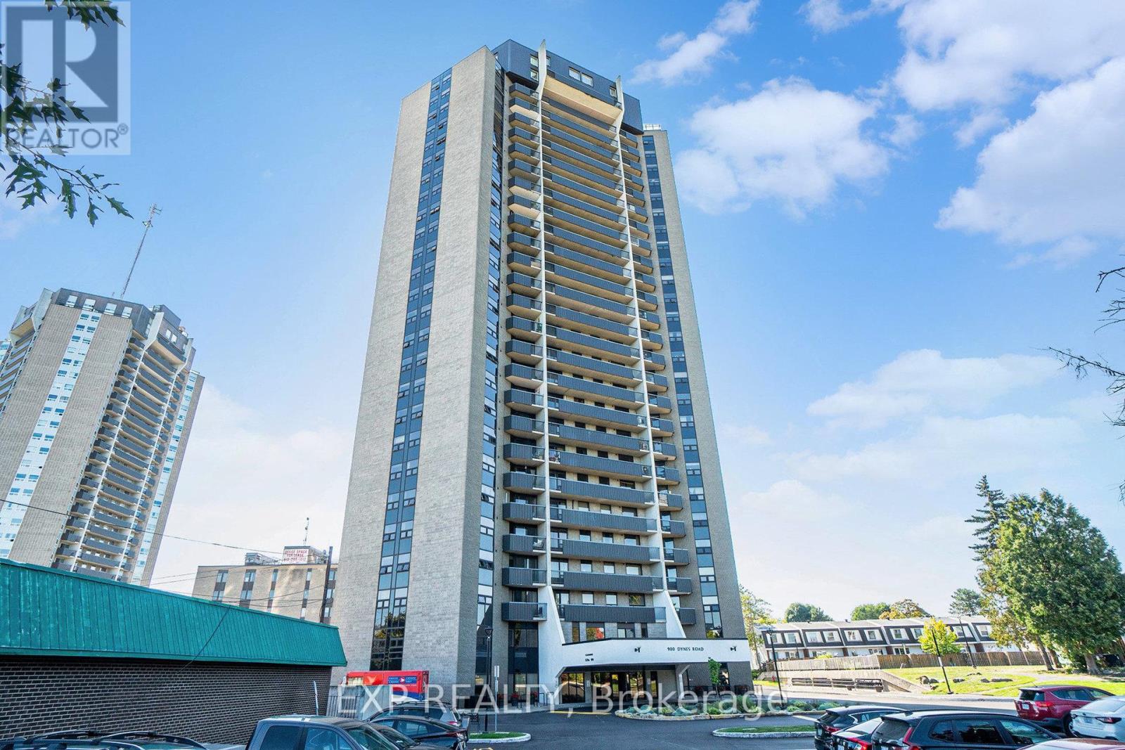 408 - 900 Dynes Road, Ottawa, Ontario  K2C 3L6 - Photo 2 - X12409618