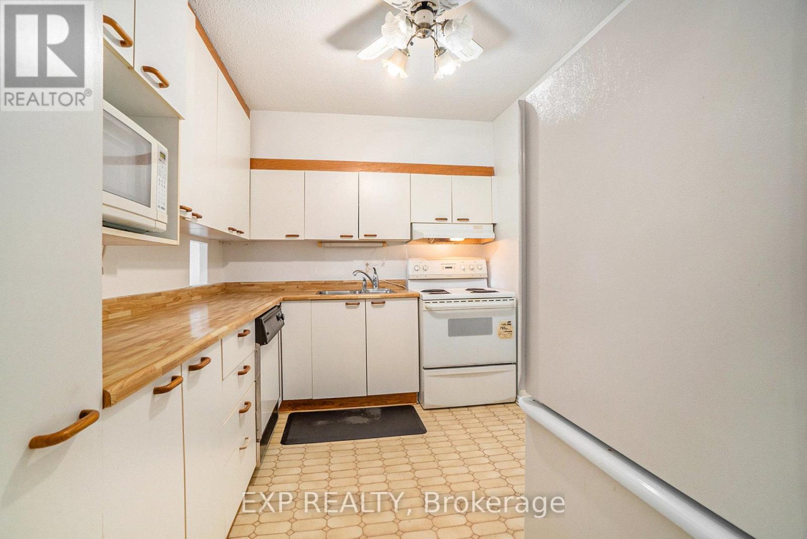 408 - 900 Dynes Road, Ottawa, Ontario  K2C 3L6 - Photo 7 - X12409618