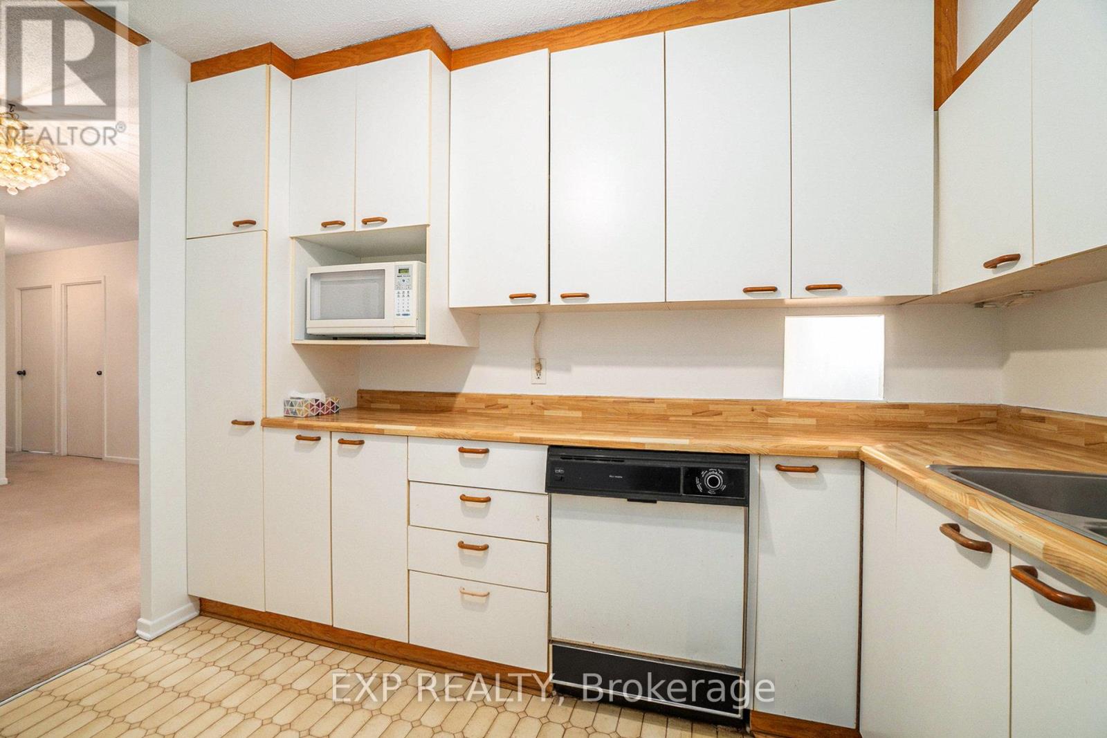 408 - 900 Dynes Road, Ottawa, Ontario  K2C 3L6 - Photo 8 - X12409618