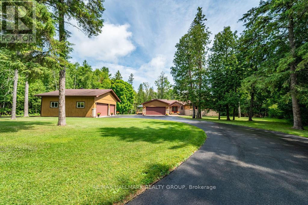 206 Deerwood Drive, Ottawa, Ontario  K0A 2H0 - Photo 26 - X12409662