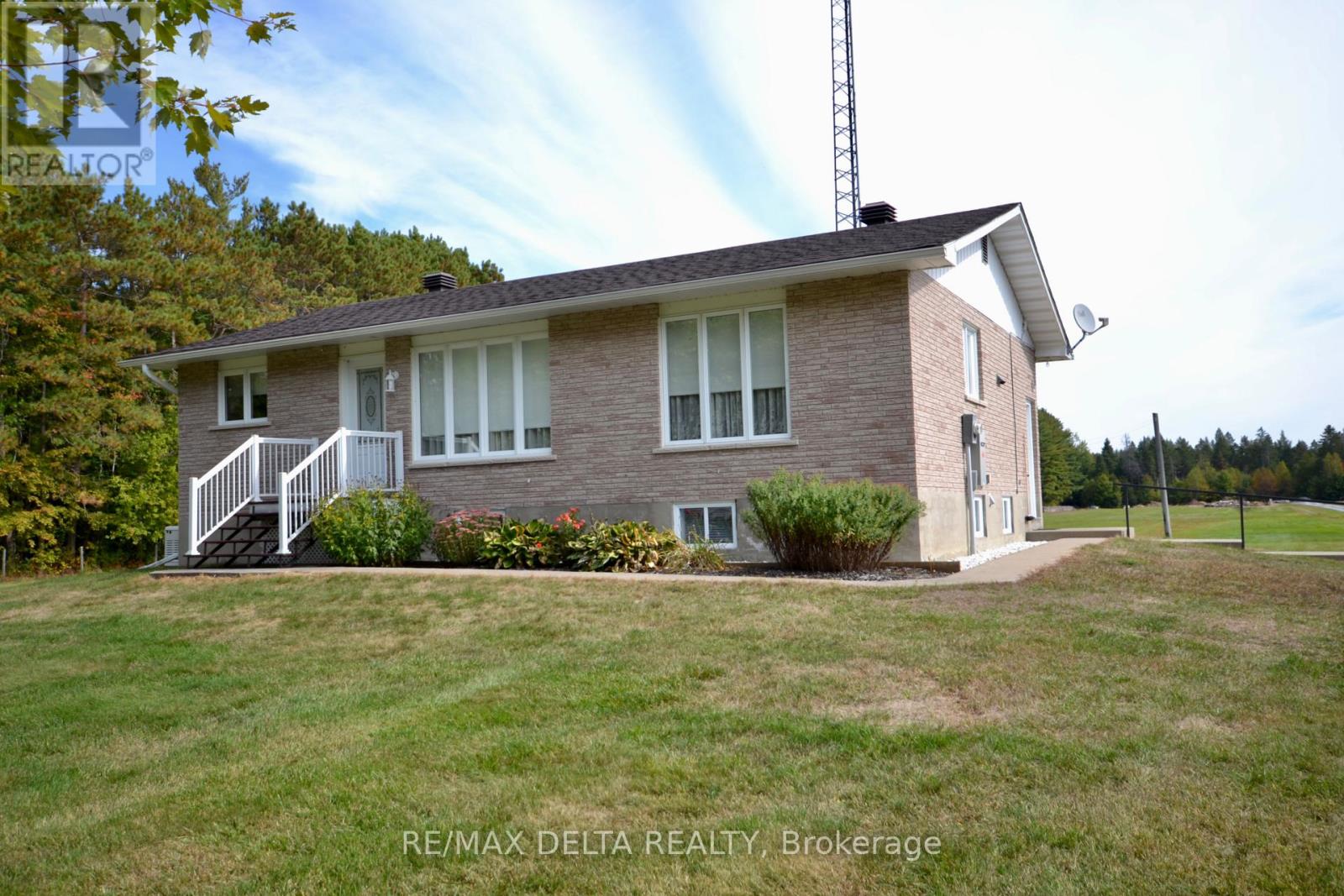 4725 Champlain Street, Clarence-Rockland, Ontario  K0A 1E0 - Photo 14 - X12409704