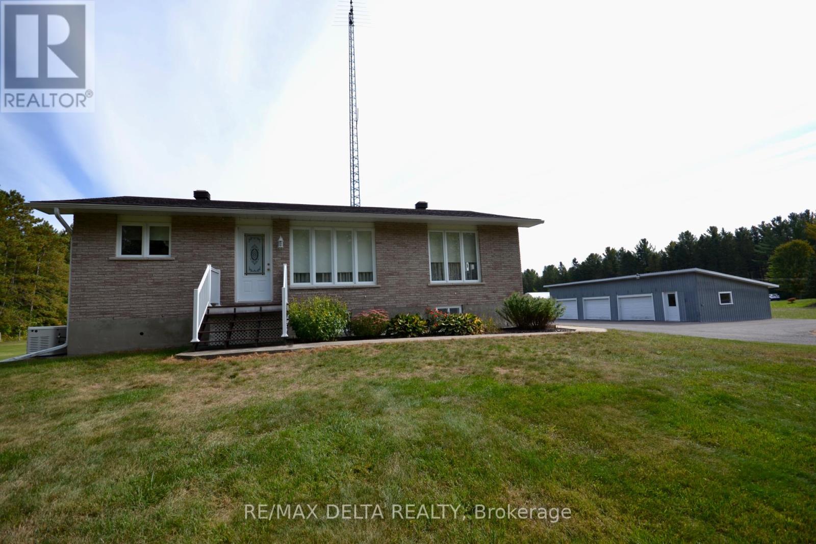 4725 Champlain Street, Clarence-Rockland, Ontario  K0A 1E0 - Photo 23 - X12409704