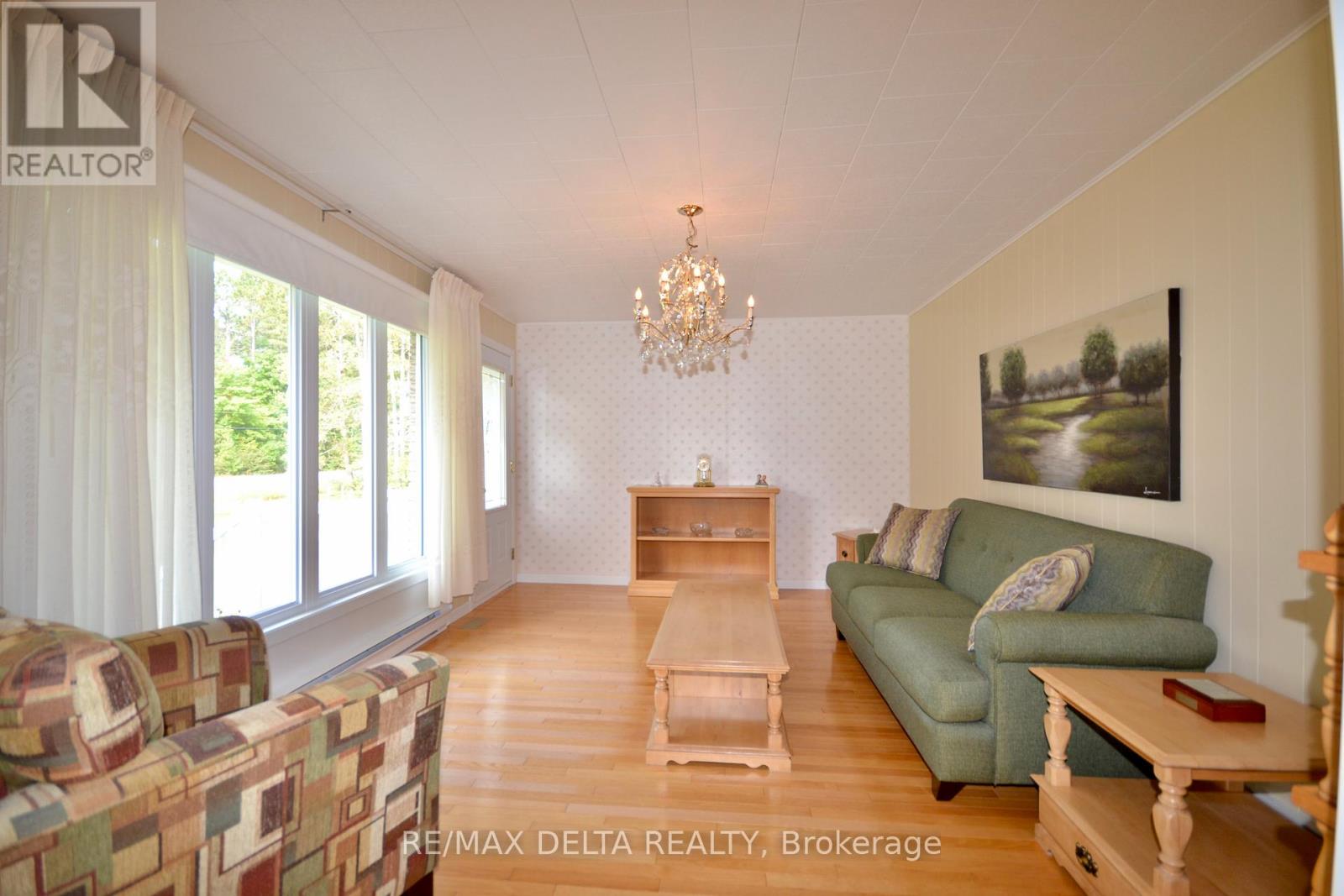 4725 Champlain Street, Clarence-Rockland, Ontario  K0A 1E0 - Photo 6 - X12409704