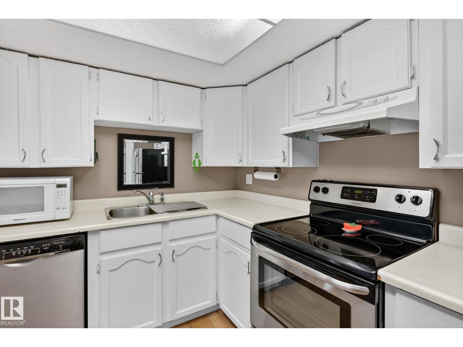 #305 10171 119 St Nw, Edmonton, Alberta  T5K 1Z1 - Photo 25 - E4456992