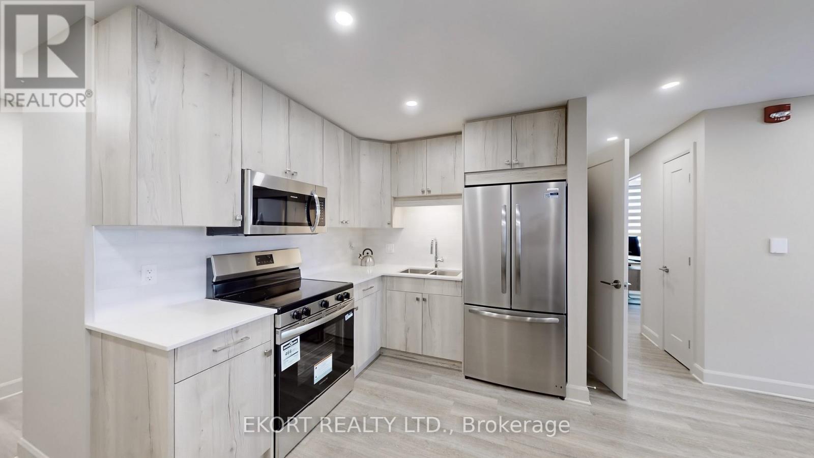 203 - 156a Wims Way, Belleville, Ontario  K8N 0H9 - Photo 8 - X12409572