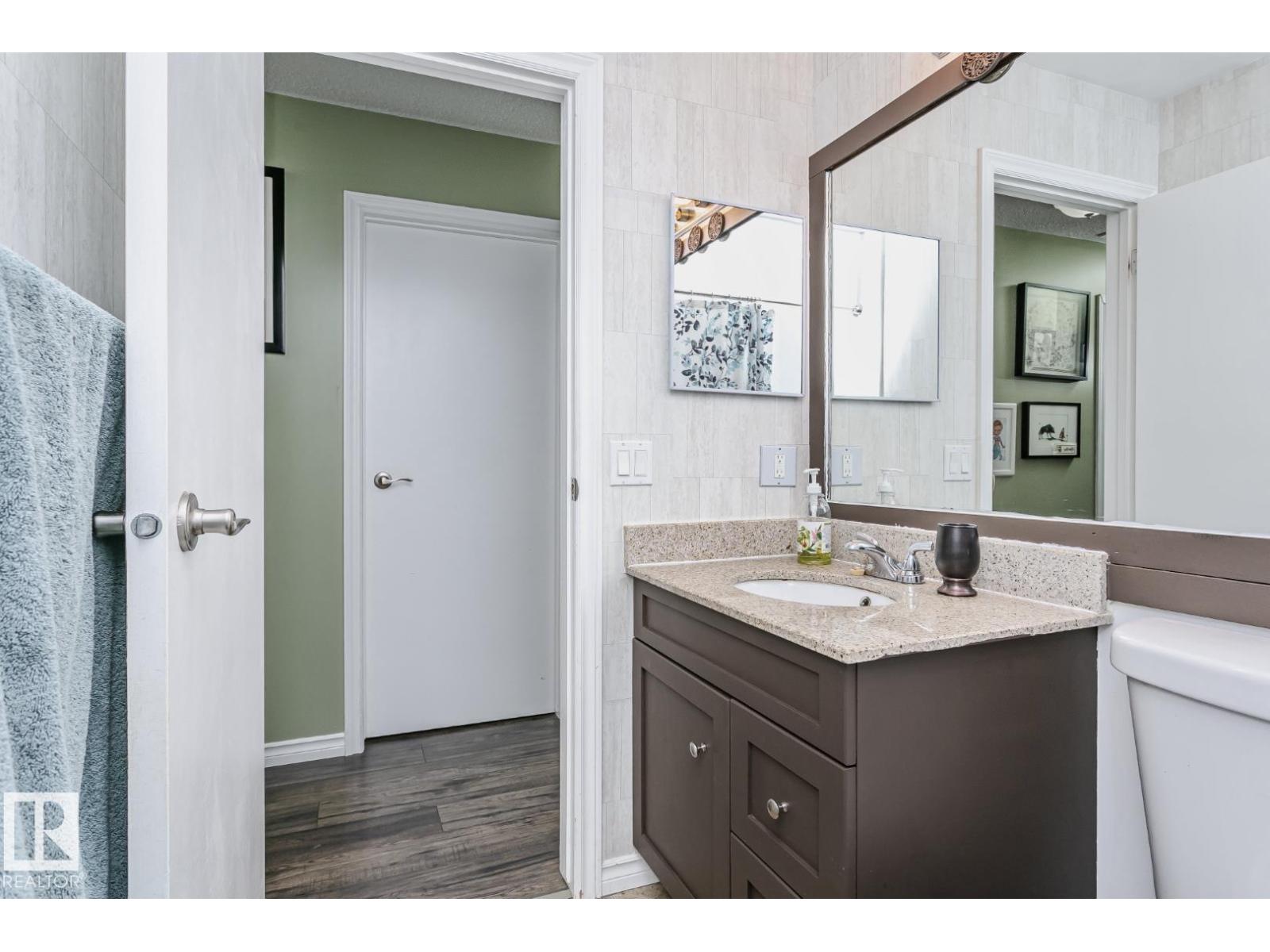 3520 33 Av Nw, Edmonton, Alberta  T6L 5G6 - Photo 21 - E4458124
