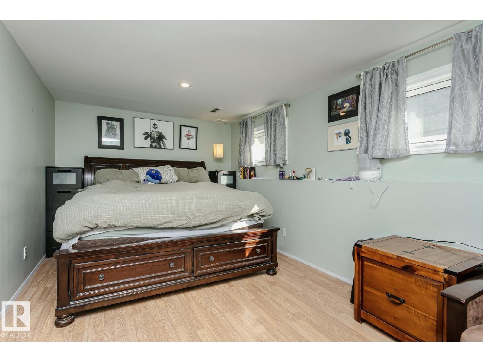3520 33 Av Nw, Edmonton, Alberta  T6L 5G6 - Photo 30 - E4458124