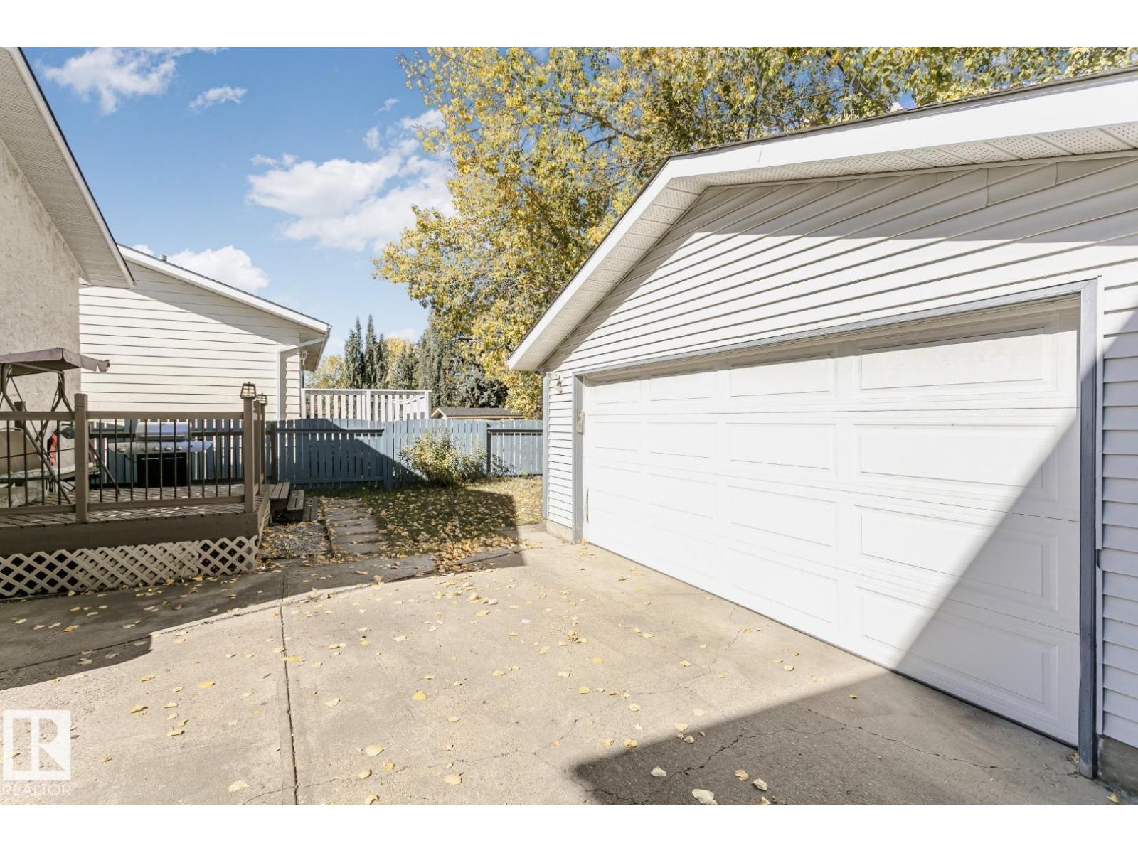 3520 33 Av Nw, Edmonton, Alberta  T6L 5G6 - Photo 35 - E4458124