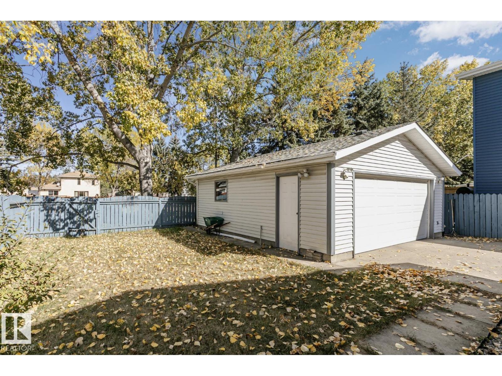 3520 33 Av Nw, Edmonton, Alberta  T6L 5G6 - Photo 36 - E4458124