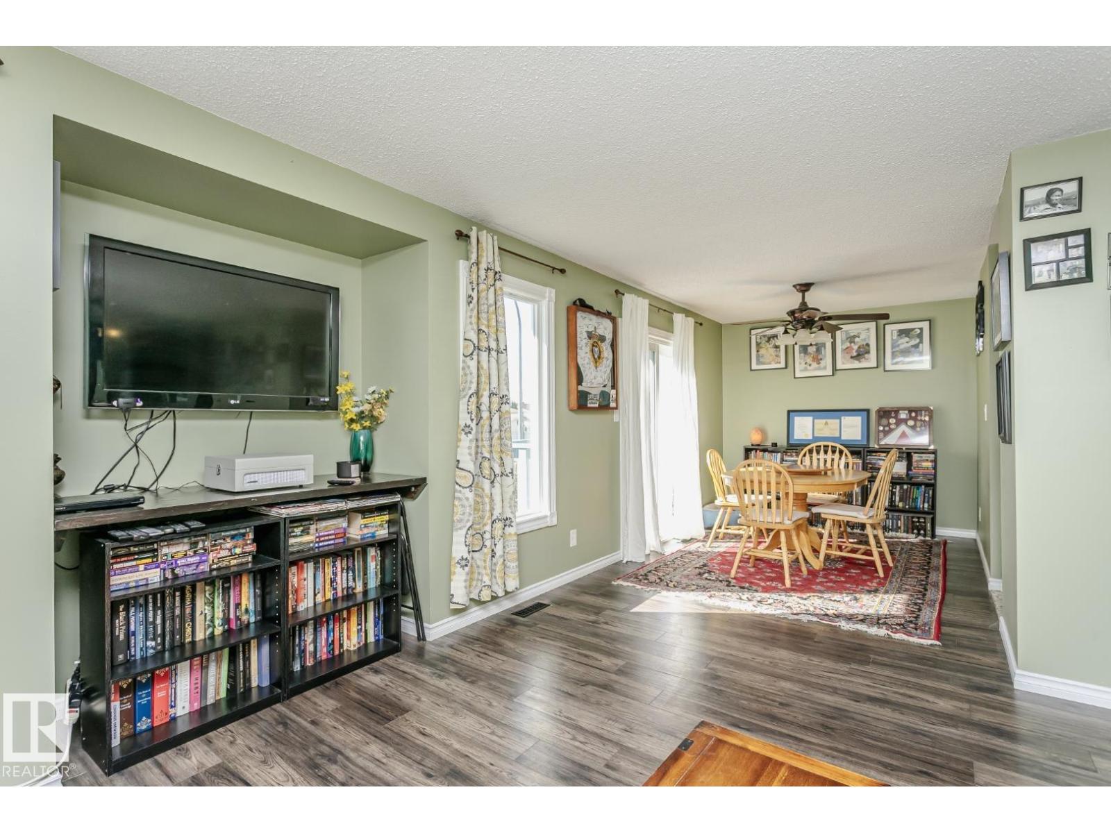 3520 33 Av Nw, Edmonton, Alberta  T6L 5G6 - Photo 6 - E4458124