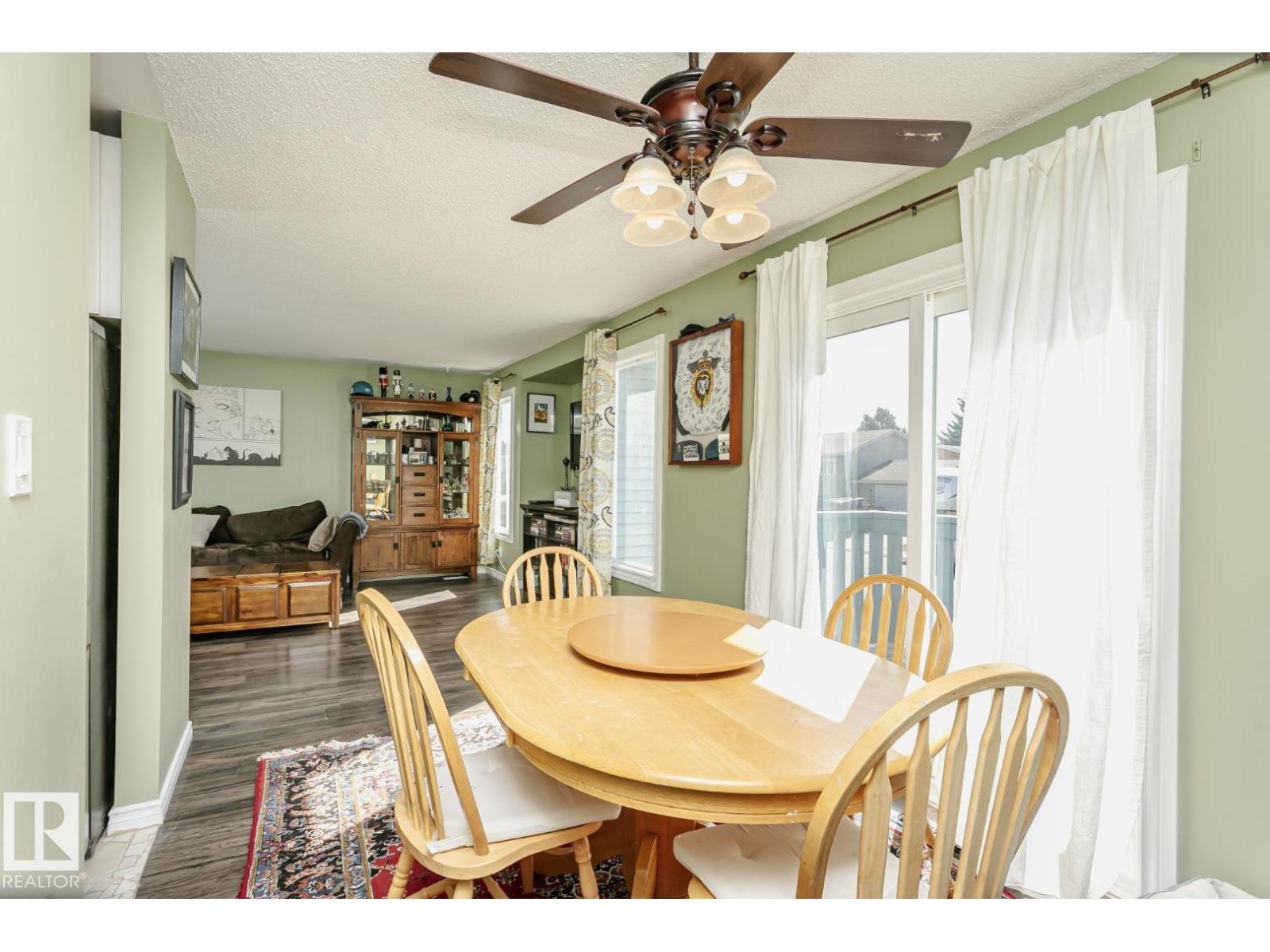 3520 33 Av Nw, Edmonton, Alberta  T6L 5G6 - Photo 8 - E4458124