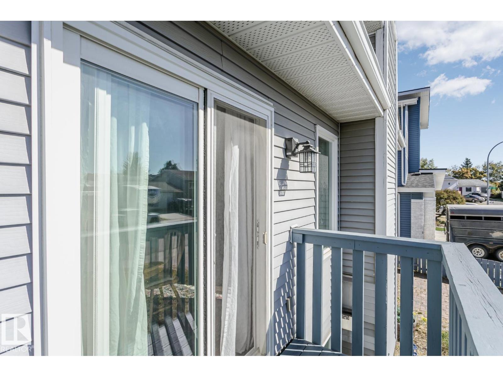 3520 33 Av Nw, Edmonton, Alberta  T6L 5G6 - Photo 9 - E4458124