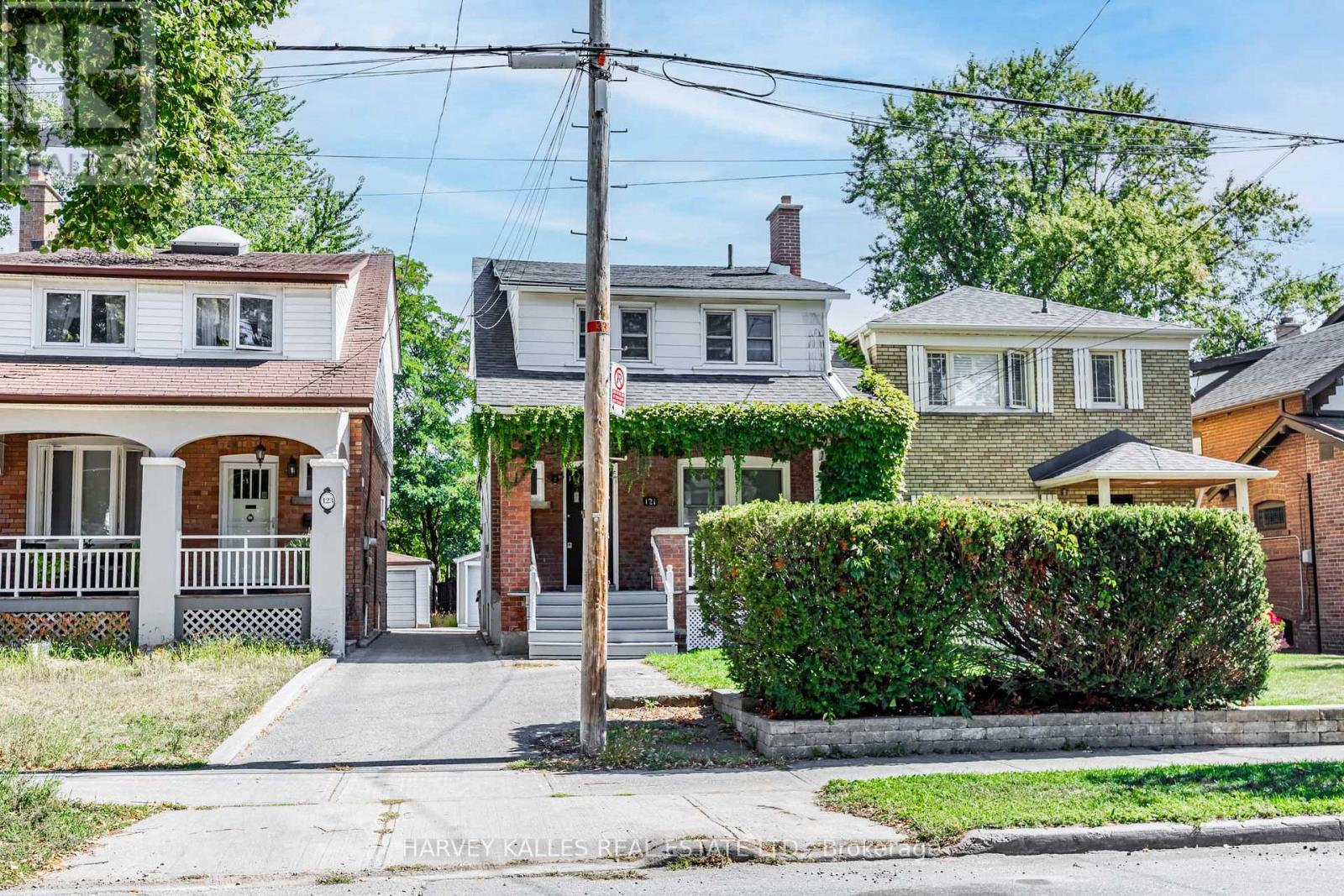 121 Blantyre Avenue, Toronto, Ontario  M1N 2R6 - Photo 3 - E12409510