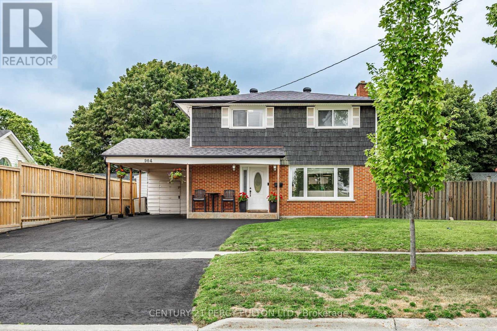 904 Somerville Street, Oshawa, Ontario  L1G 4J7 - Photo 2 - E12409526