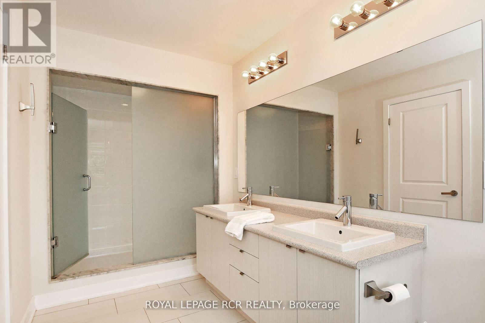 65 Anchusa Drive, Richmond Hill, Ontario  L4E 1C6 - Photo 20 - N12409461