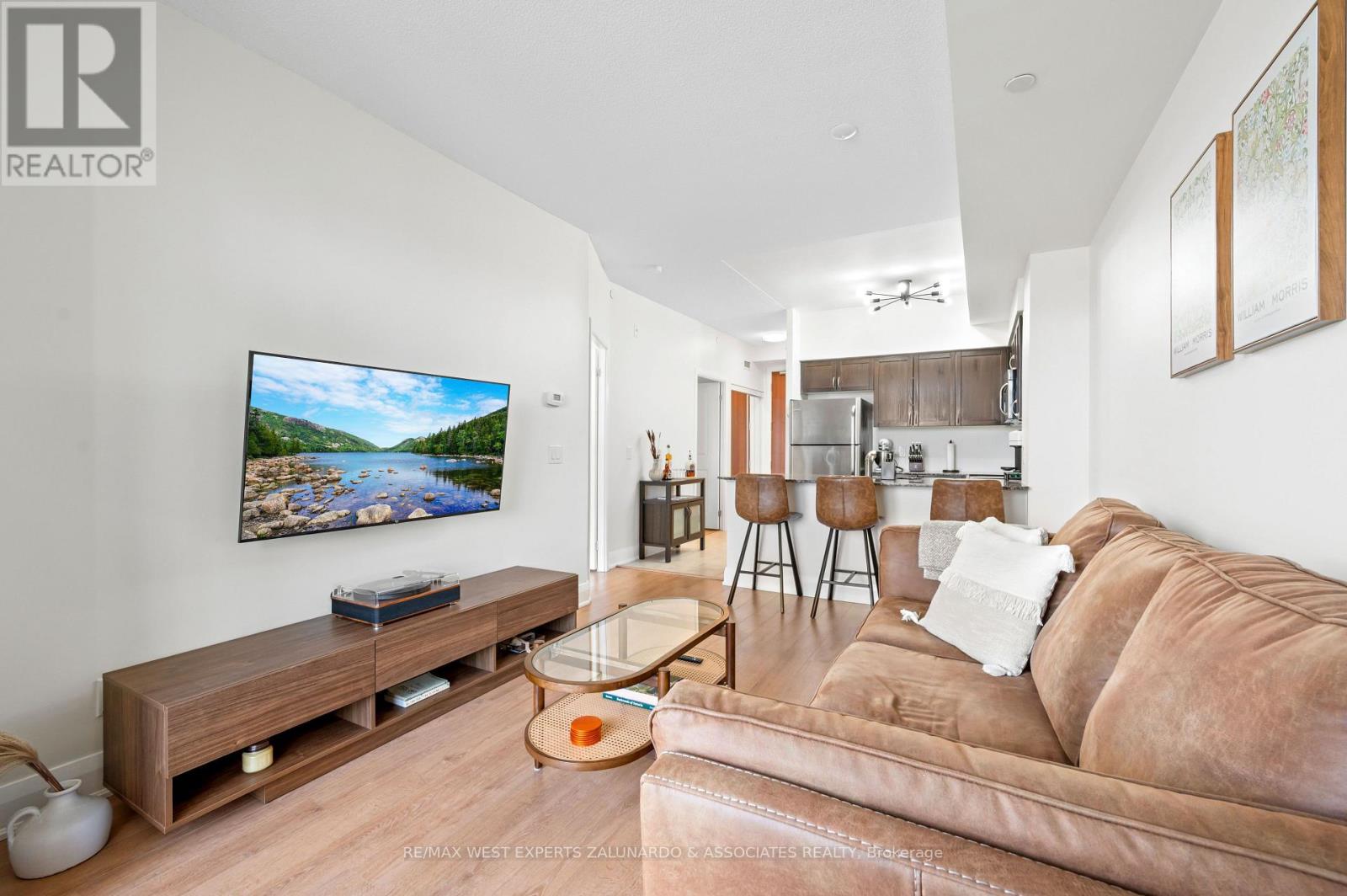 412 - 4700 Highway 7 Road, Vaughan (East Woodbridge), Ontario  L4L 0B4 - Photo 11 - N12409497