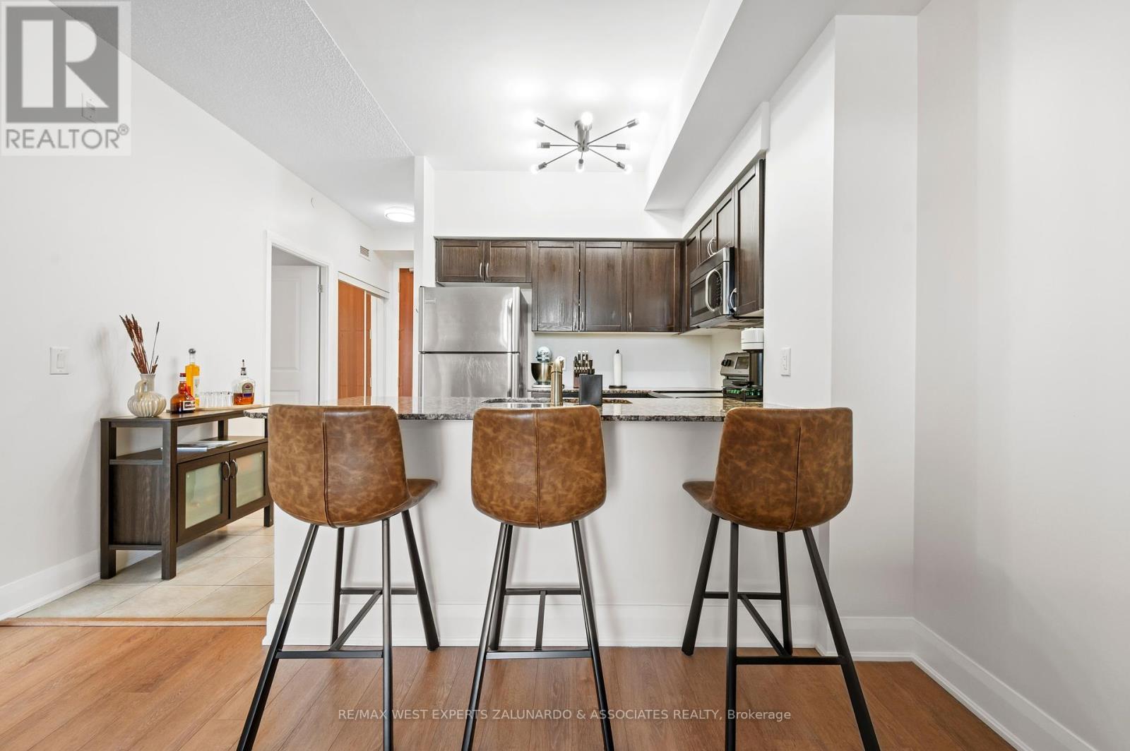 412 - 4700 Highway 7 Road, Vaughan (East Woodbridge), Ontario  L4L 0B4 - Photo 13 - N12409497