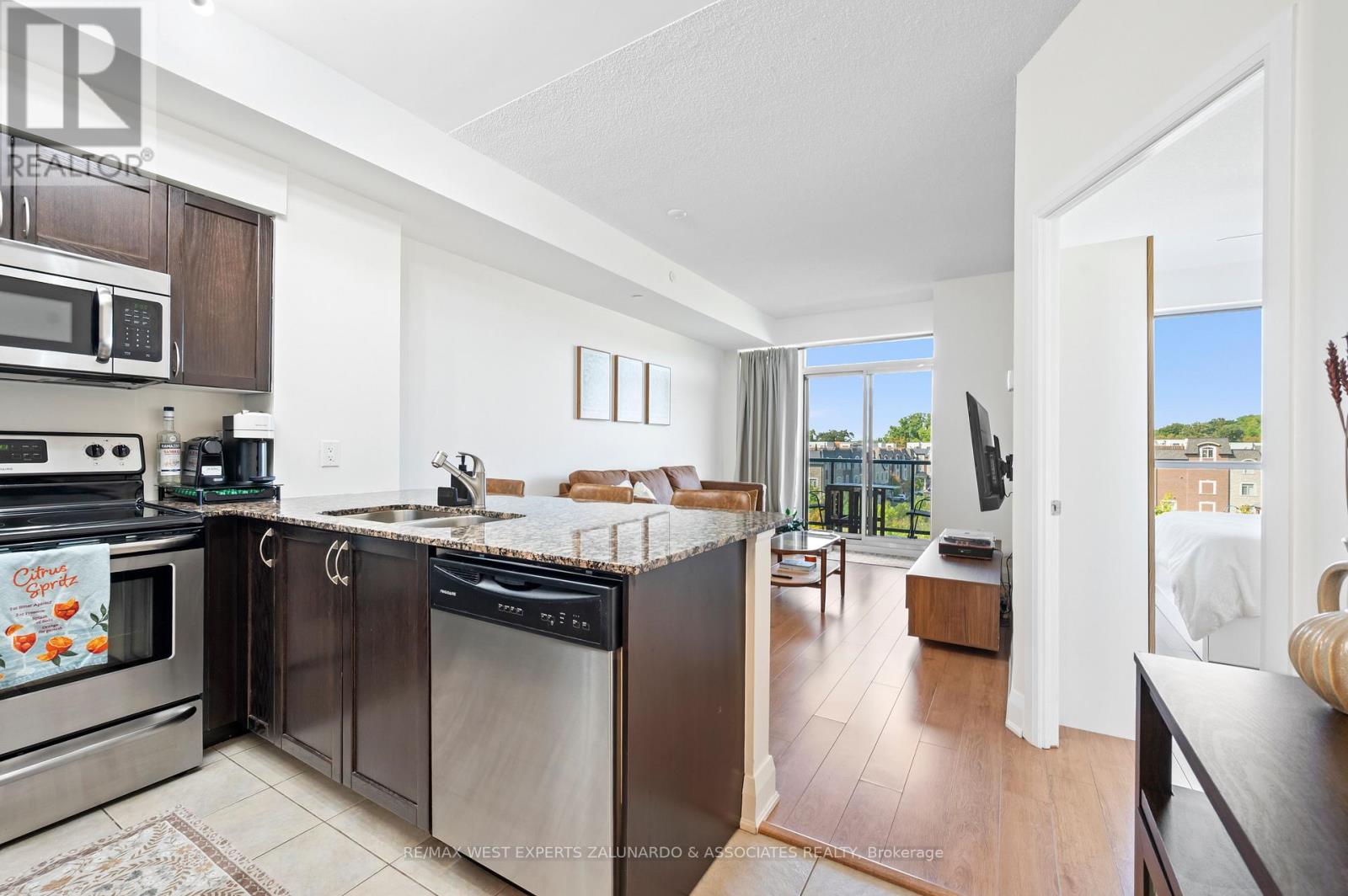 412 - 4700 Highway 7 Road, Vaughan (East Woodbridge), Ontario  L4L 0B4 - Photo 8 - N12409497