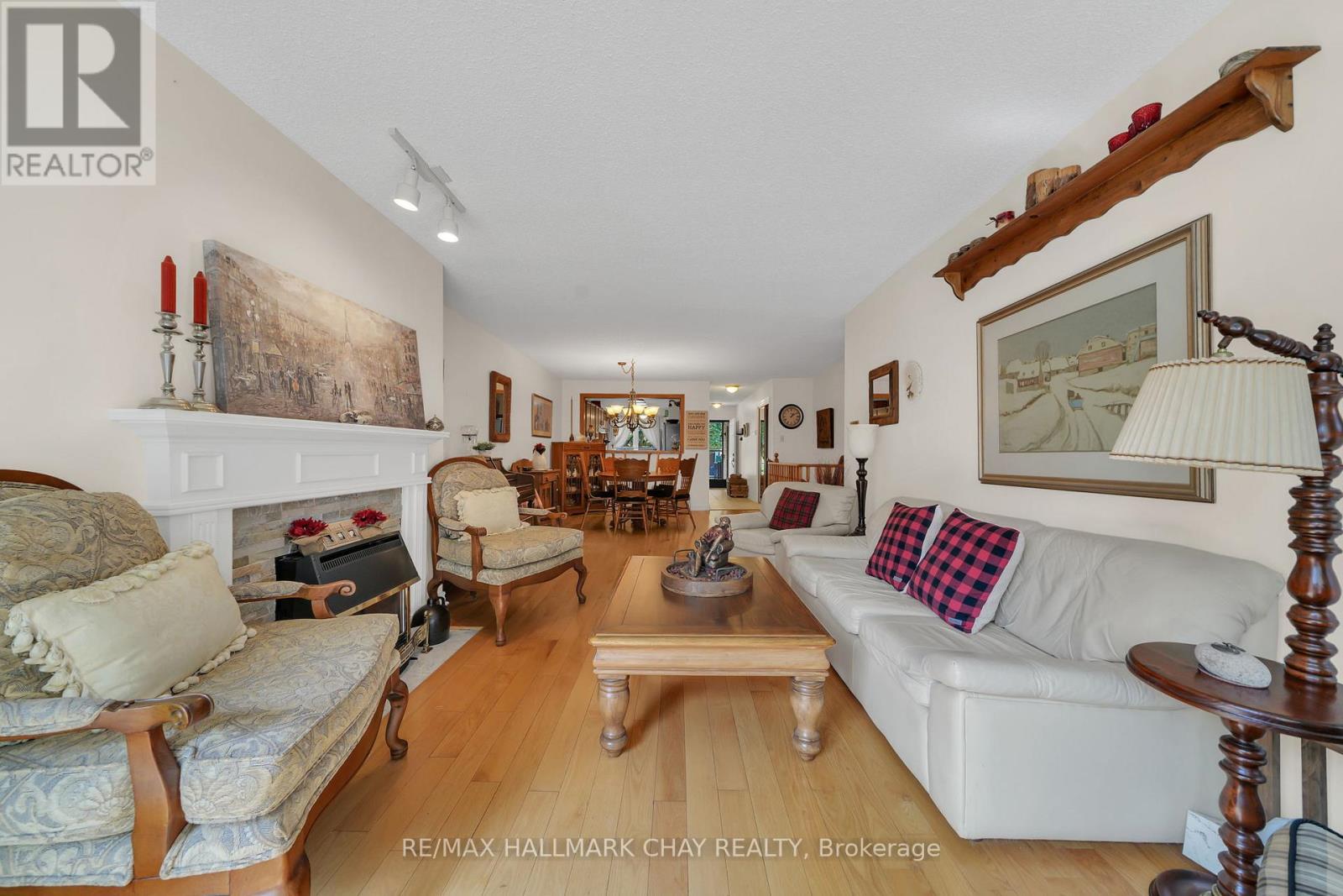 37 Riverview Road, New Tecumseth, Ontario  L9R 1R9 - Photo 10 - N12409544