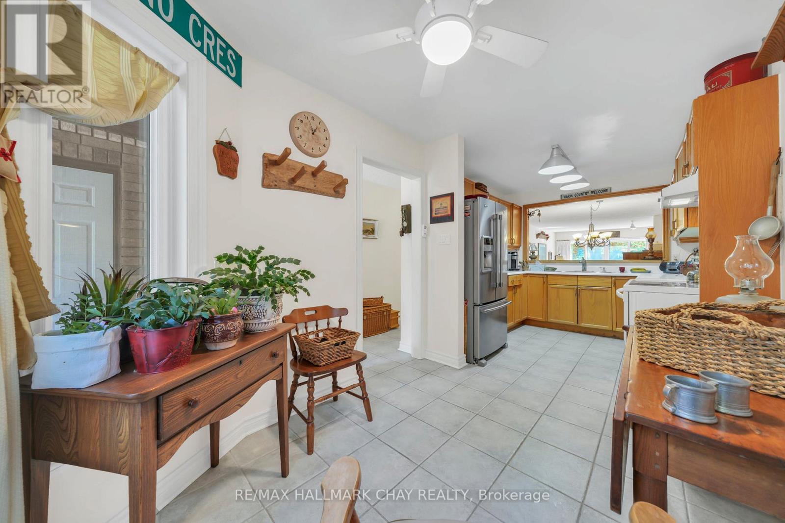 37 Riverview Road, New Tecumseth, Ontario  L9R 1R9 - Photo 7 - N12409544