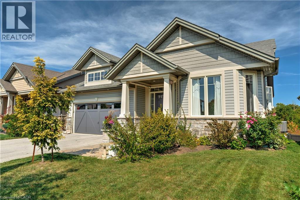 17 MANORWOOD Drive, Smithville, Ontario