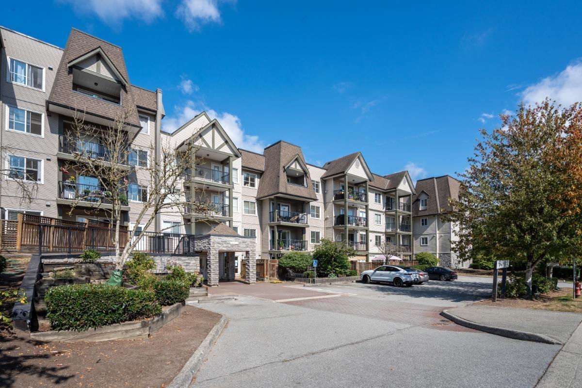 211 12083 92A AVENUE, Surrey, British Columbia