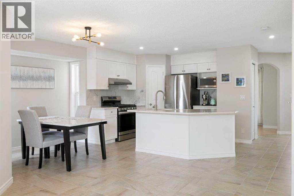 35 Royal Birch Road Nw, Calgary, Alberta  T3G 5K5 - Photo 9 - A2255315