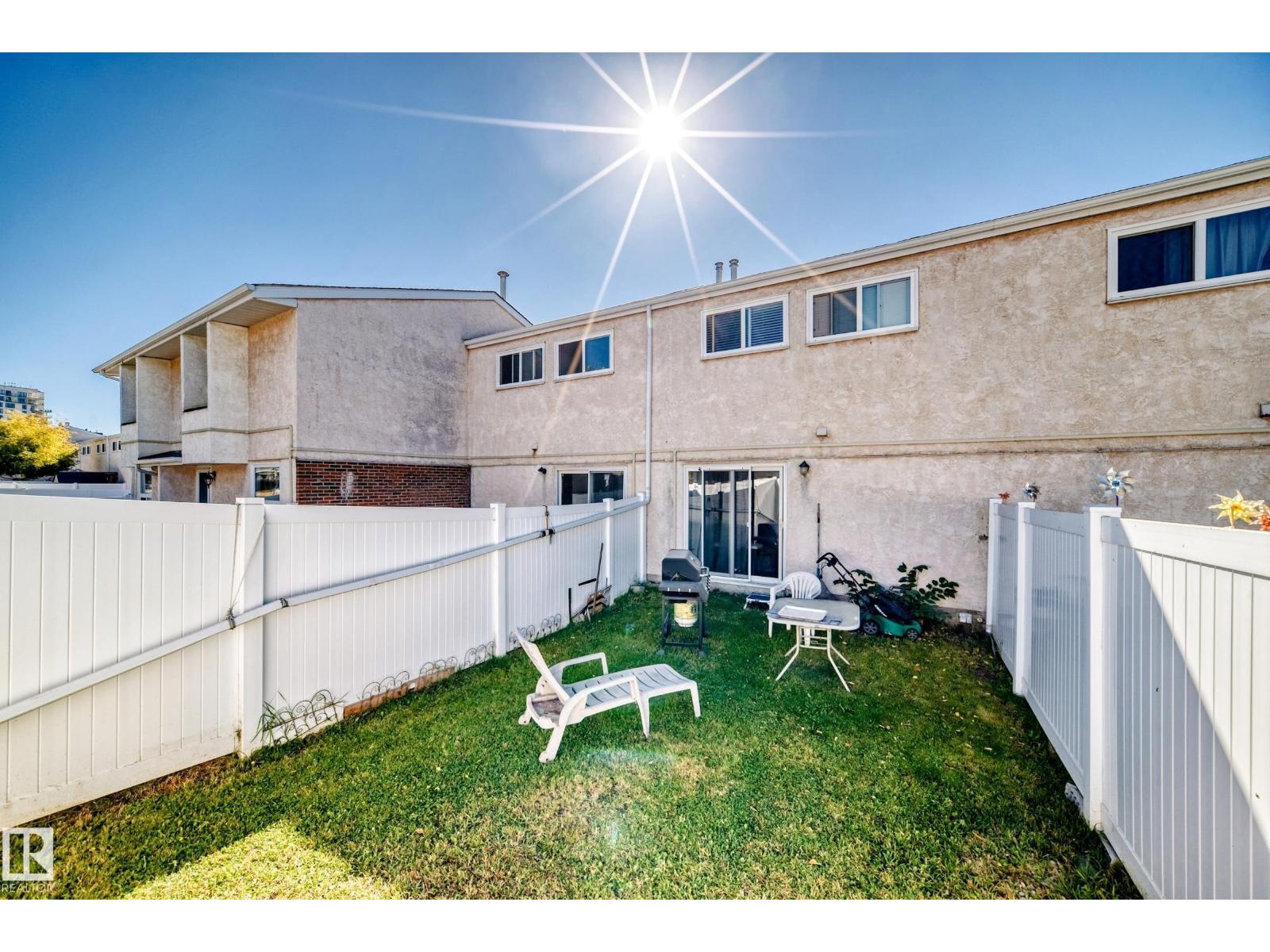 53 Lakewood Vg Nw, Edmonton, Alberta  T6K 2B3 - Photo 38 - E4458125