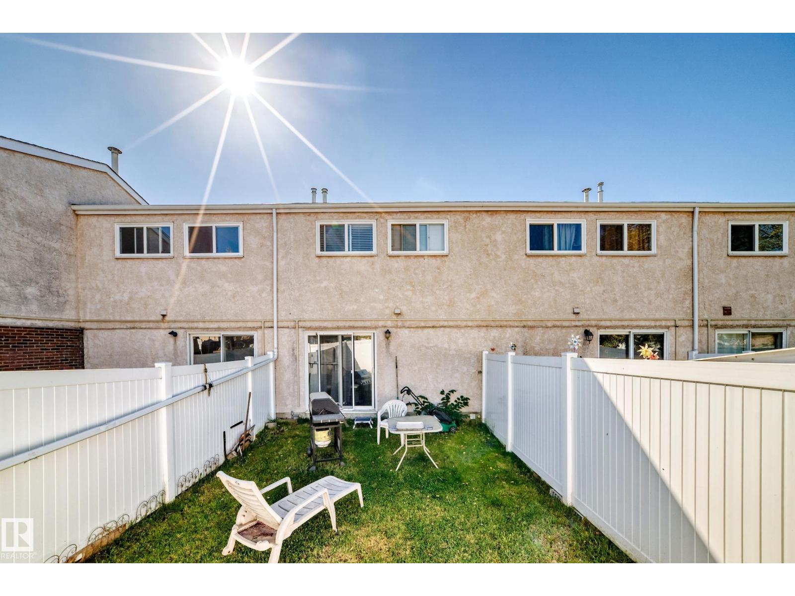 53 Lakewood Vg Nw, Edmonton, Alberta  T6K 2B3 - Photo 39 - E4458125