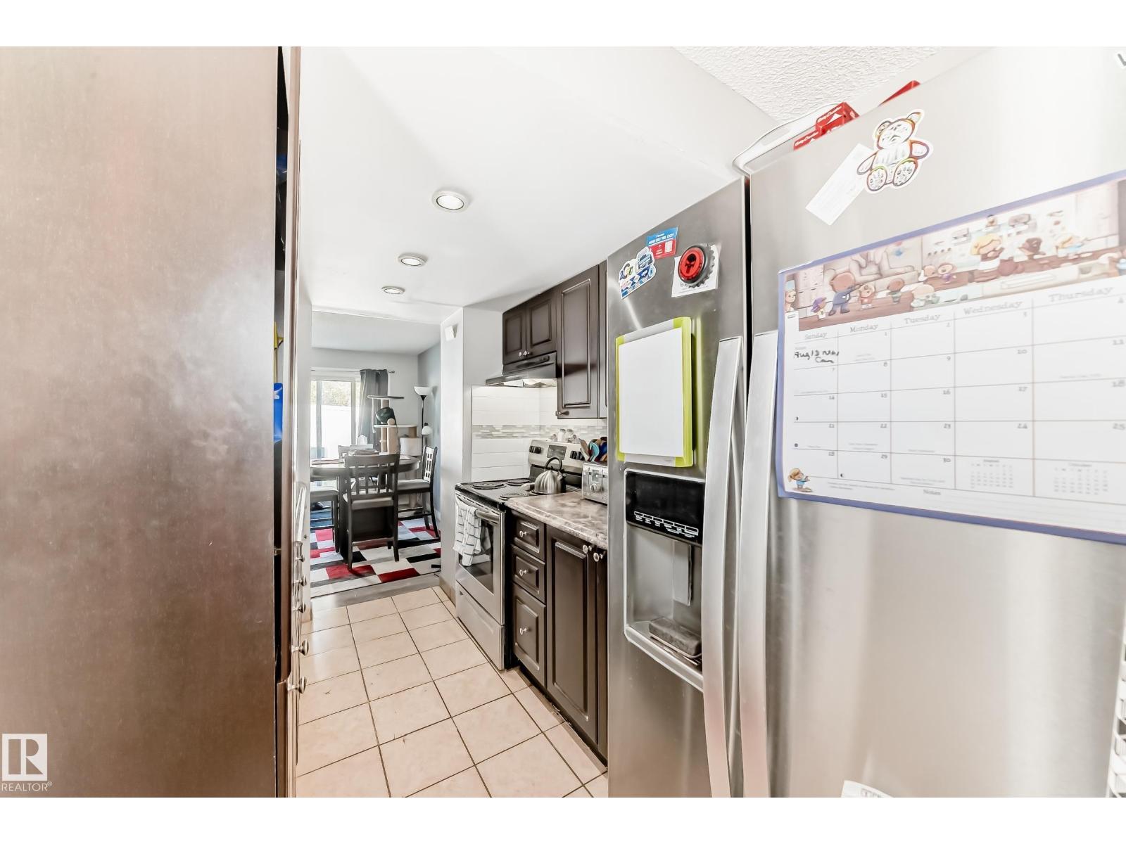 53 Lakewood Vg Nw, Edmonton, Alberta  T6K 2B3 - Photo 8 - E4458125