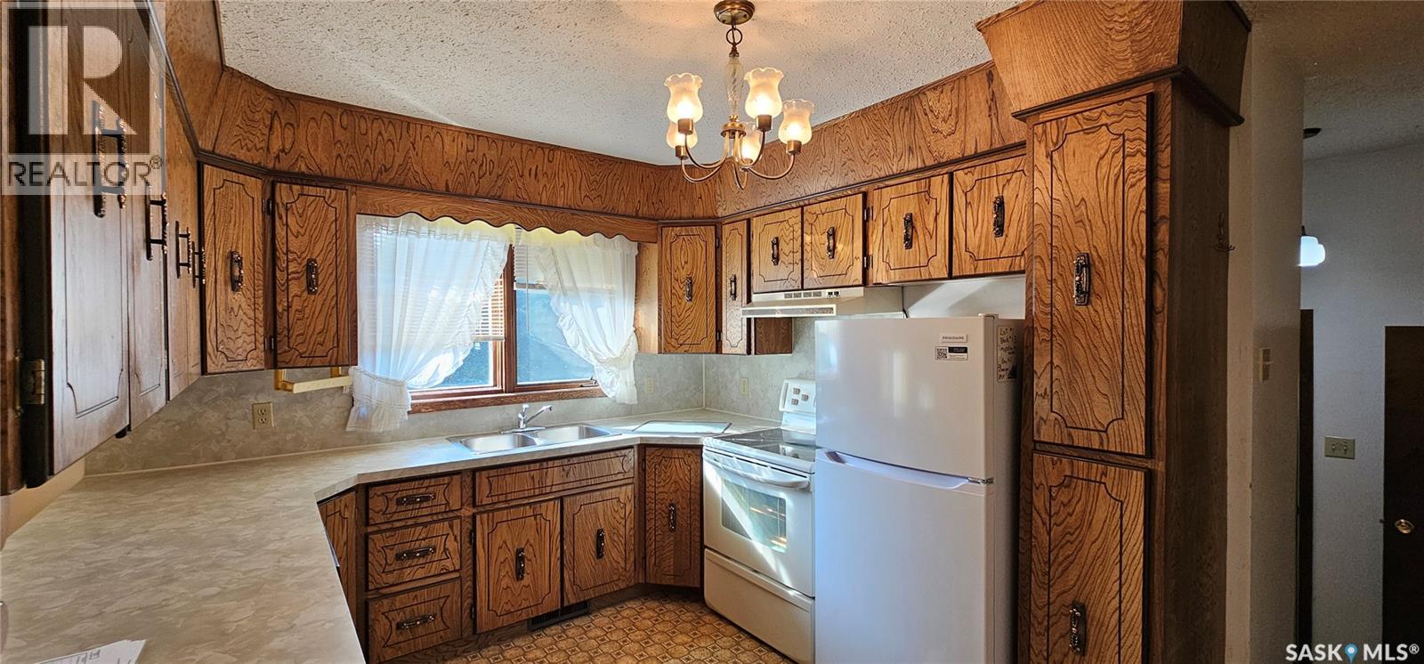 28 Kennedy Street, Mistatim, Saskatchewan  S0E 1B0 - Photo 11 - SK018619