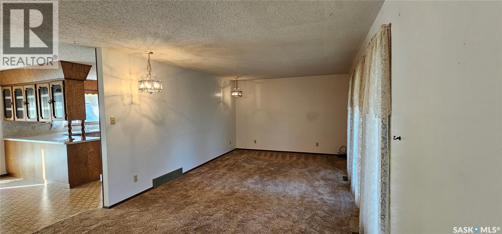 28 Kennedy Street, Mistatim, Saskatchewan  S0E 1B0 - Photo 13 - SK018619