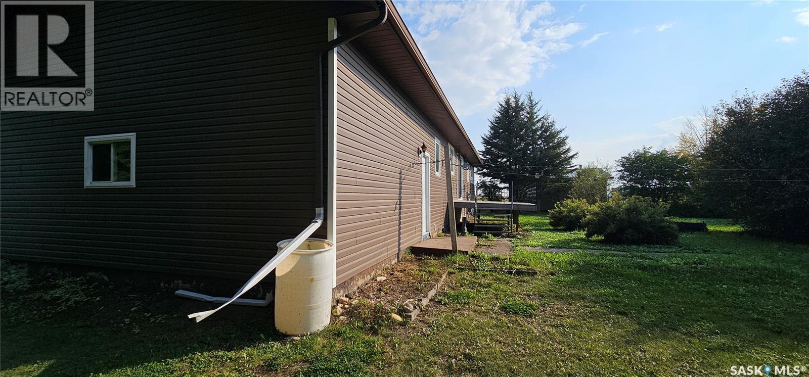 28 Kennedy Street, Mistatim, Saskatchewan  S0E 1B0 - Photo 3 - SK018619