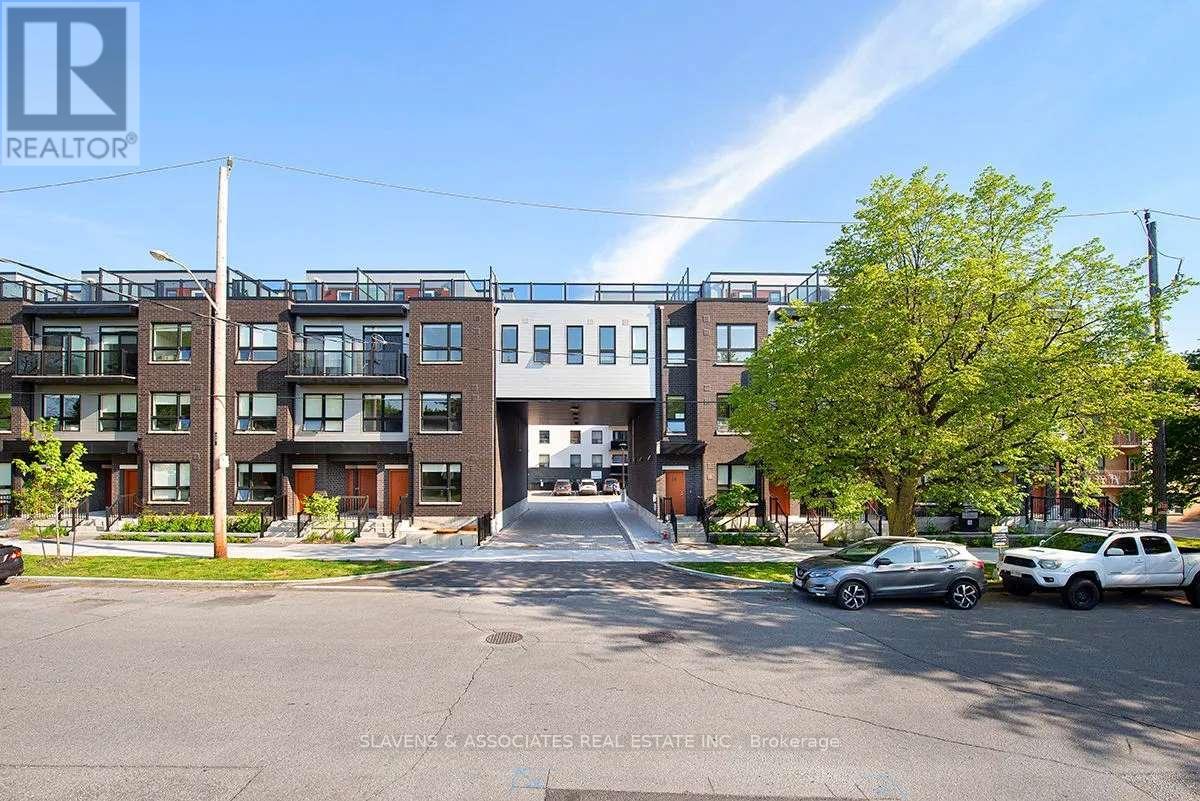 25 - 15 Brenthall Avenue, Toronto, Ontario  M2R 1W1 - Photo 2 - C12409579