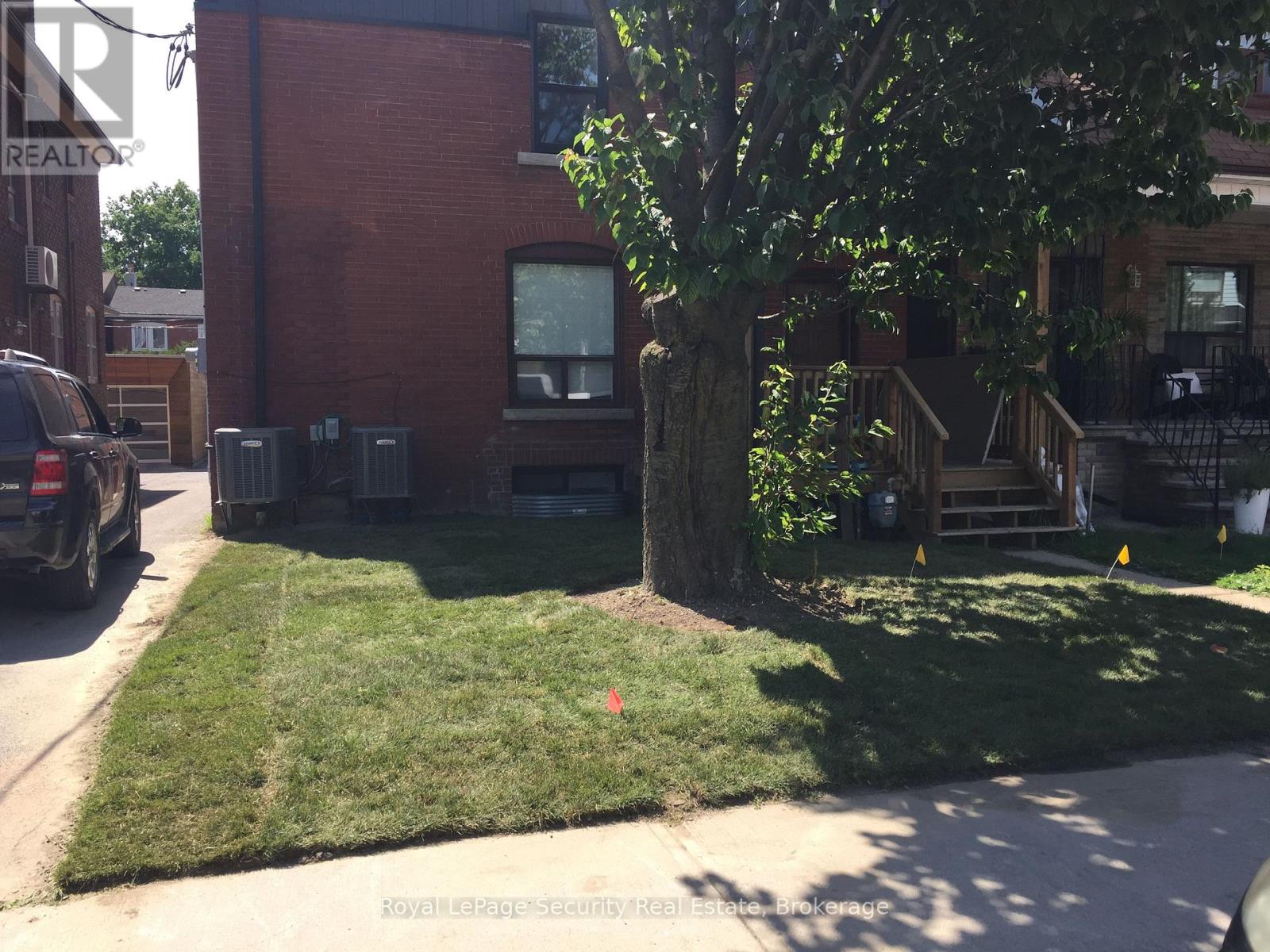 226 LAUDER AVENUE, Toronto, Ontario