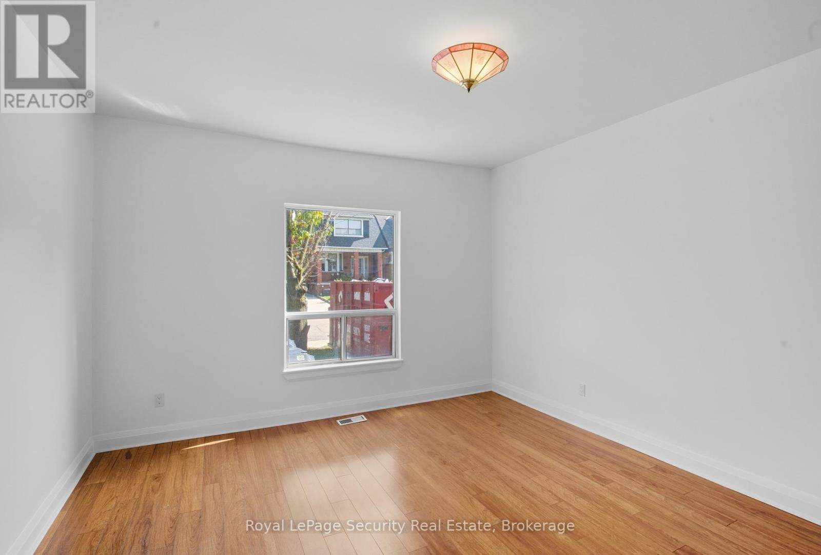 226 Lauder Avenue, Toronto, Ontario  M6E 3H4 - Photo 11 - C12409580